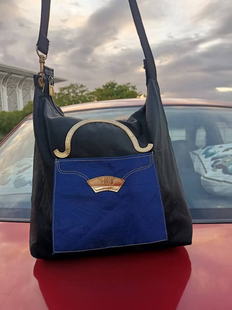 Karl Lagerfeld Vintage 90s Karl Lagerfeld reversible handbag zip Opti Dmc Size ONE SIZE - 7 Thumbnail