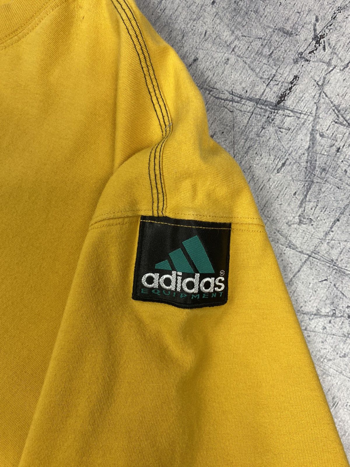 Adidas Vintage 90s Adidas Equipment big logo Tee Size US L / EU 52-54 / 3 - 9 Thumbnail
