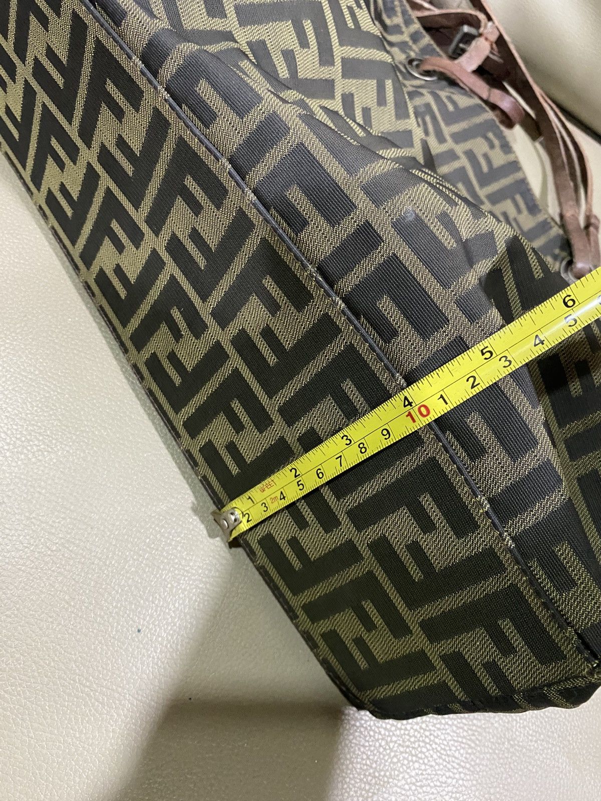 Fendi Authentic Fendi Zucca Monogram Tote Bag Size ONE SIZE - 11 Thumbnail