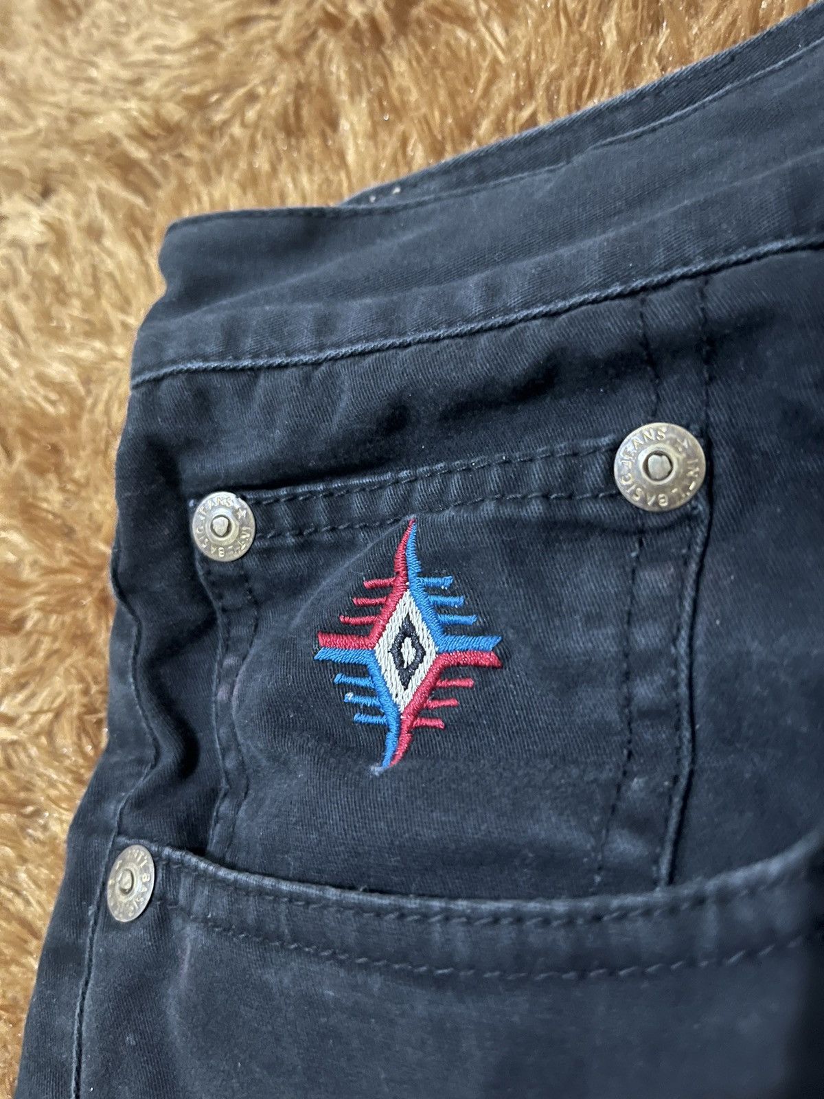 Japanese Brand 2001 GERONIMO LEGEND RUGGED SPIRIT OF INDIAN Shortspants Size US 34 / EU 50 - 3 Thumbnail