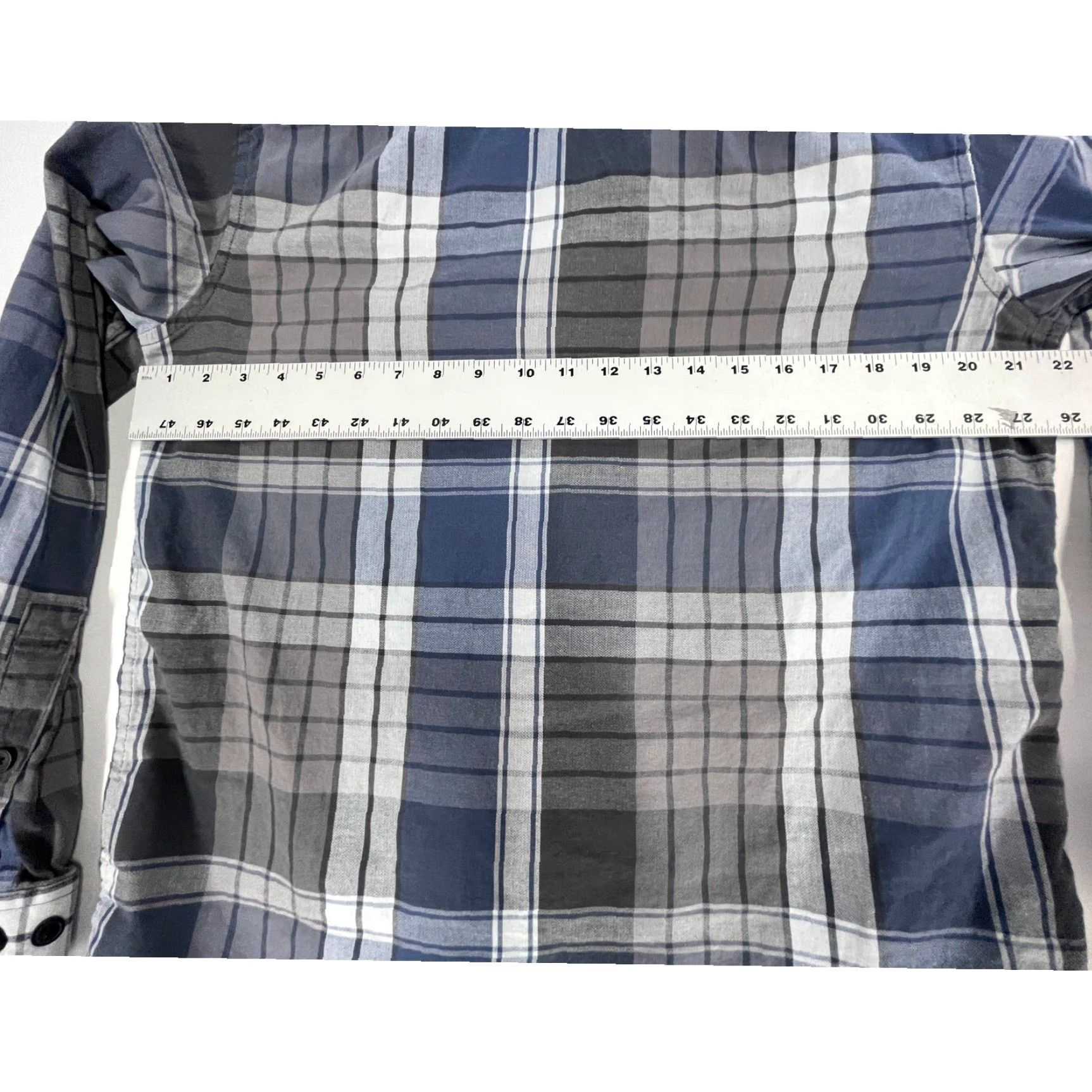 Vintage Columbia Button-Up Shirt Men M Blue Gray Plaid Outdoor Casual LightWeight All Seasons Button Closure Long Sleeve Regular Fit Collared Size US M / EU 48-50 / 2 - 5 Thumbnail