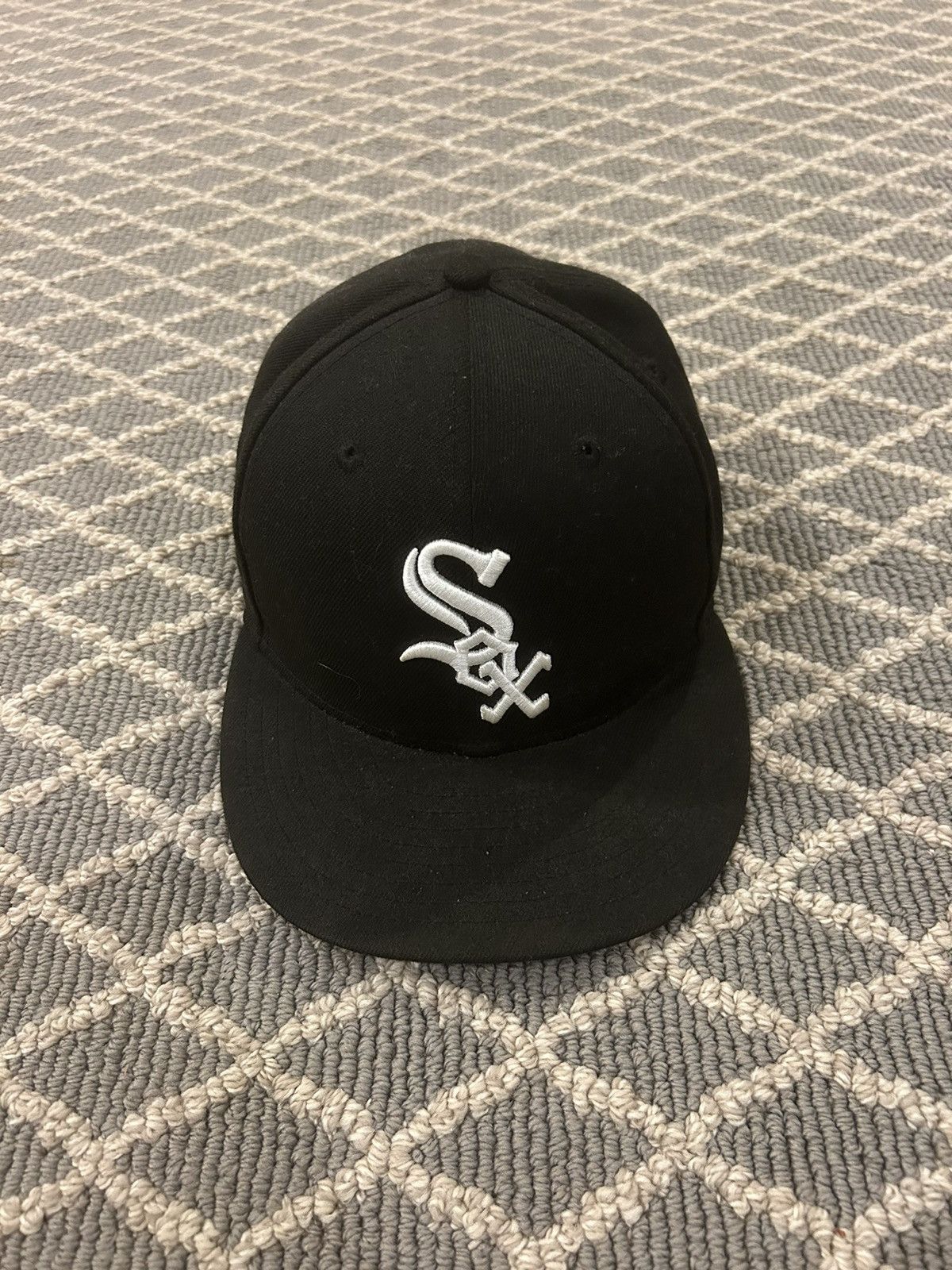 New Era White Sox Fitted Hat Size ONE SIZE - 1 Thumbnail