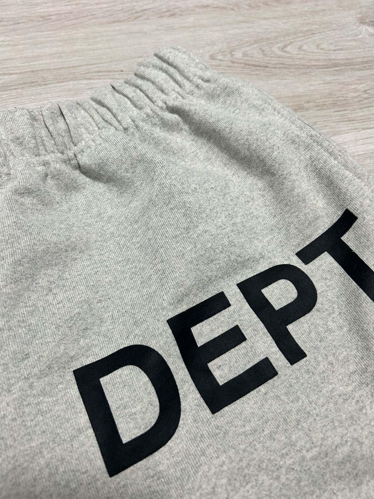 Gallery Dept. Gallery Dept. Shorts Gray Size XL 36” Size US 36 / EU 52 - 5 Thumbnail