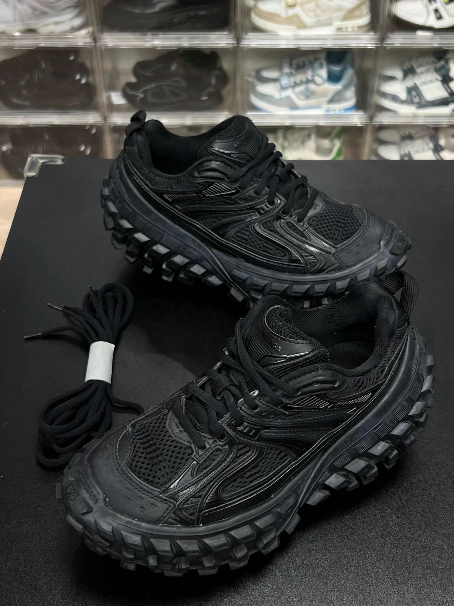 Balenciaga Balenciaga Defender Sneakers K15 Size US 6 / IT 36 - 1 Thumbnail