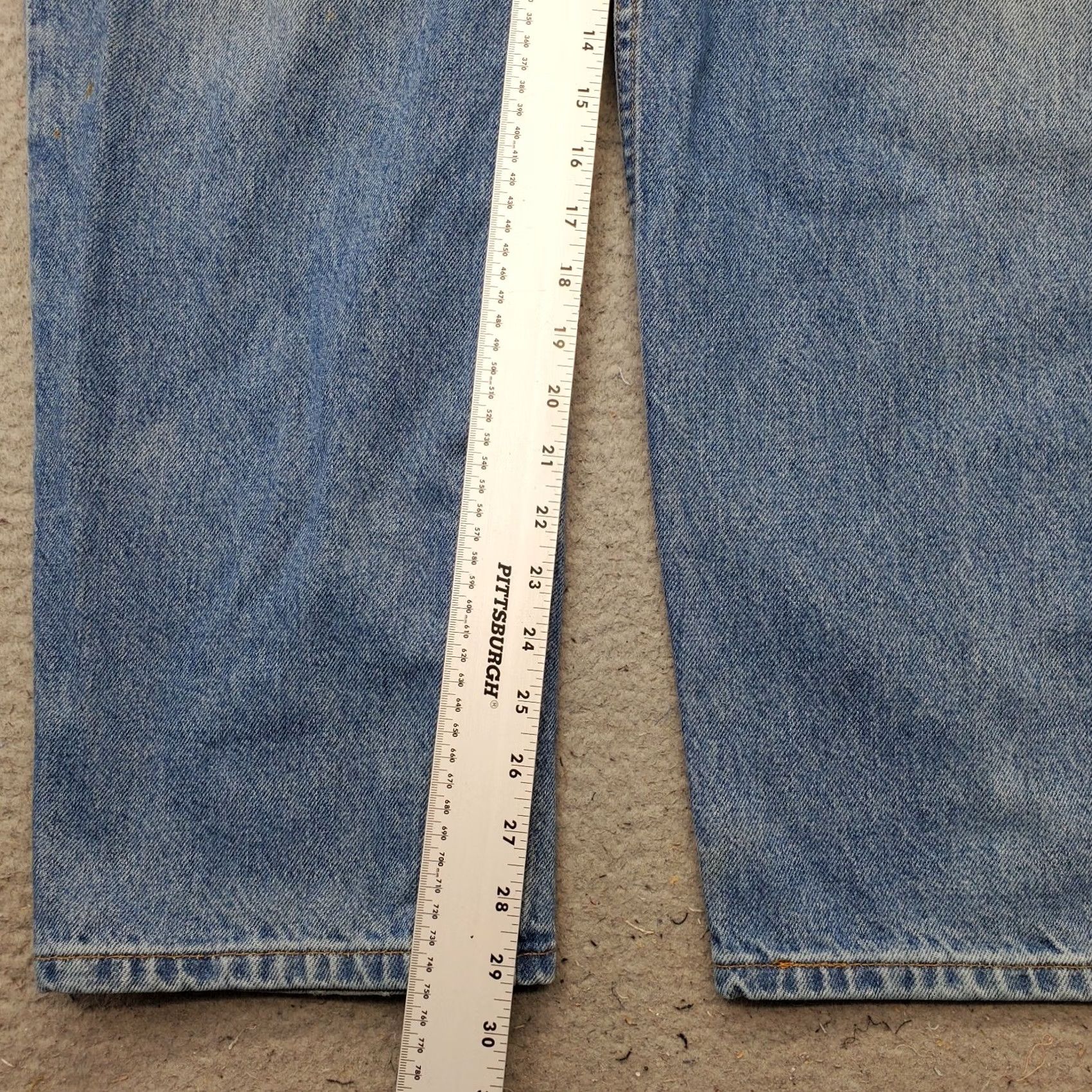 Levi's Levi’s 550 Jeans Mens 40x30 Blue Denim Medium Wash Relaxed Fit Straight Leg Jeans Mens blue denim medium wash relaxed fit straight leg 40 Mens Size 40 Size US 40 / EU 56 - 4 Thumbnail