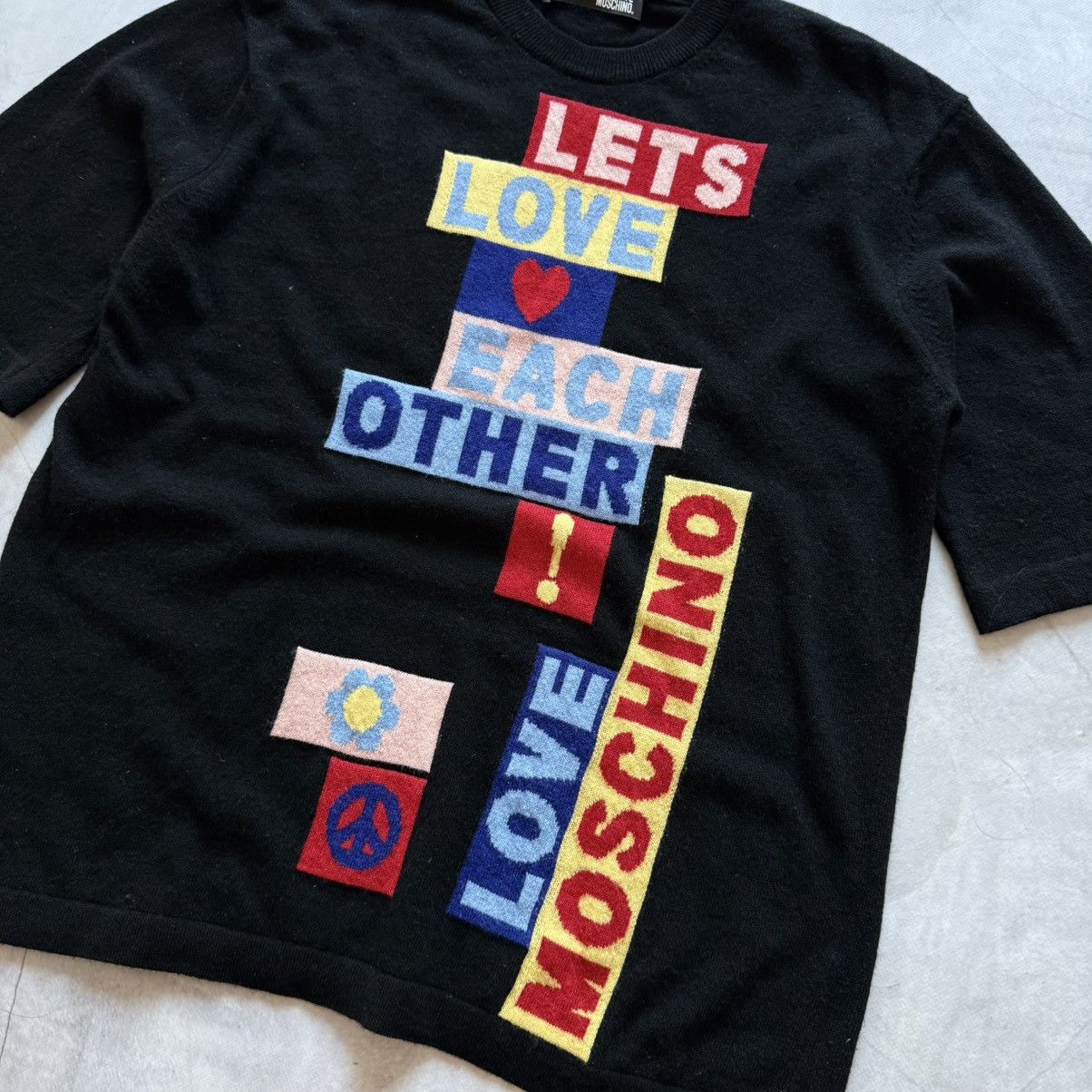 Love Moschino Moschino Lets Love Each Other Wool T-Shirt Sweater Size M / US 6-8 / IT 42-44 - 2 Thumbnail