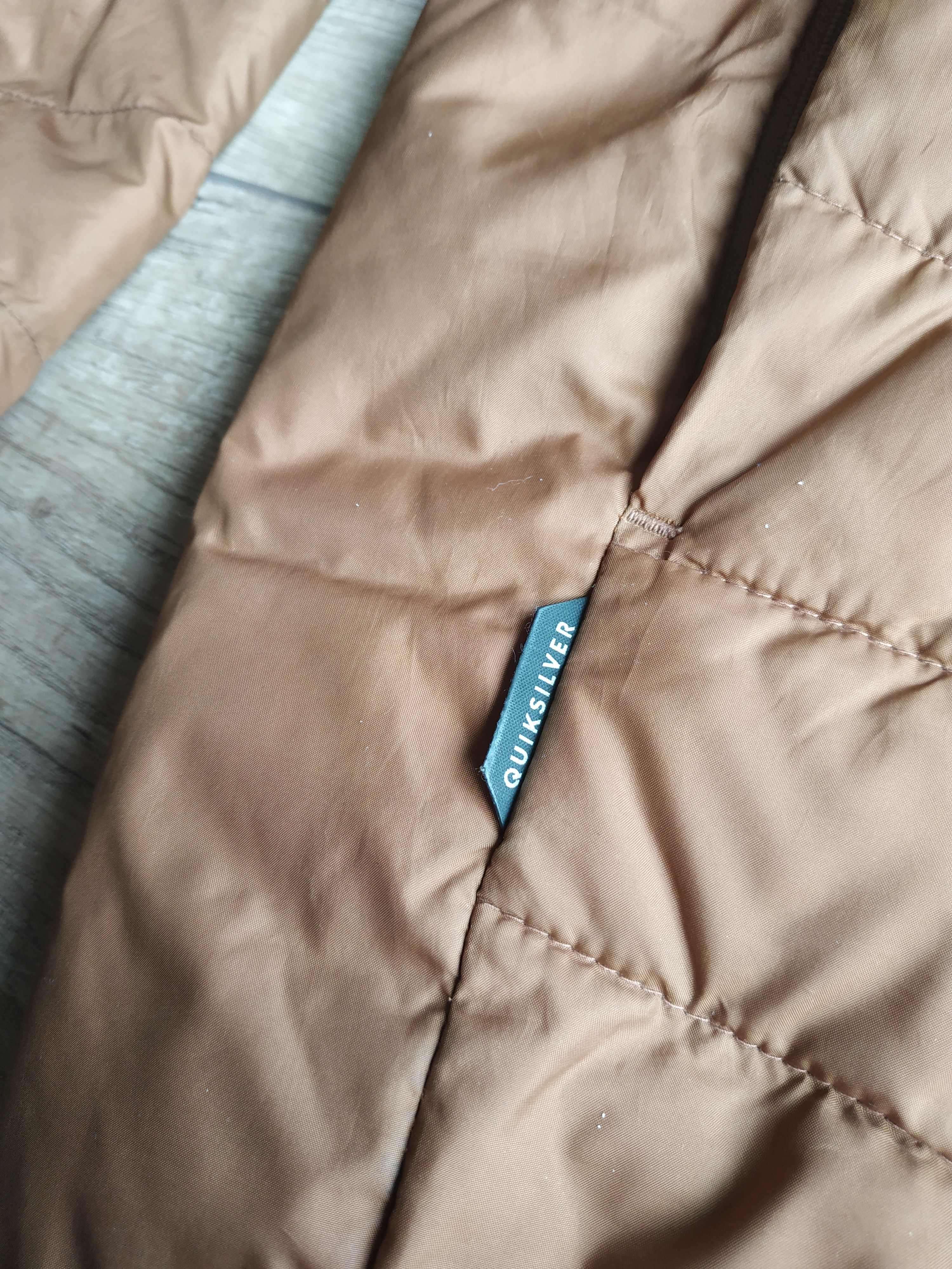 Quiksilver QUIKSILVER Men's Light Puffer Jacket, s. SMALL, fit. M Size US S / EU 44-46 / 1 - 8 Thumbnail