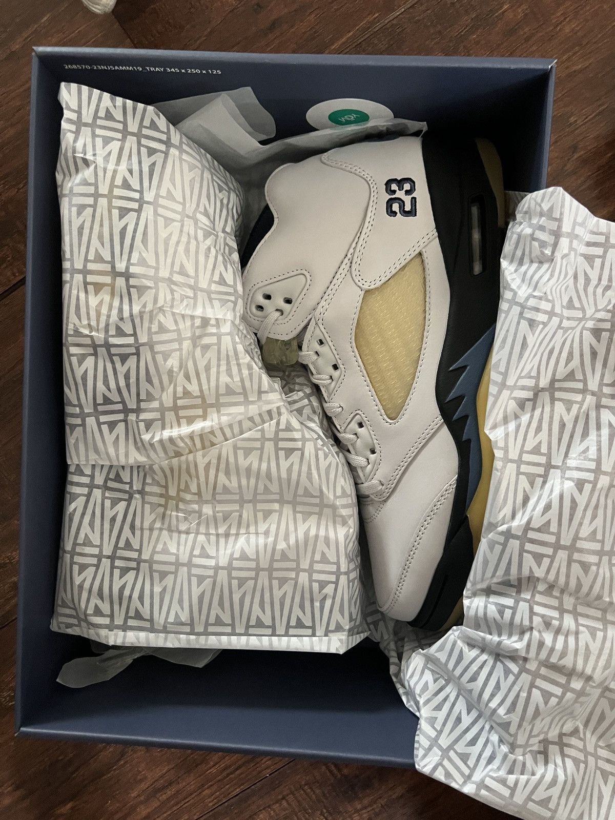 A Ma Maniere × Jordan Brand A MA MANIÉRE X AIR JORDAN V "DAWN" Size US 10 / EU 43 - 3 Thumbnail