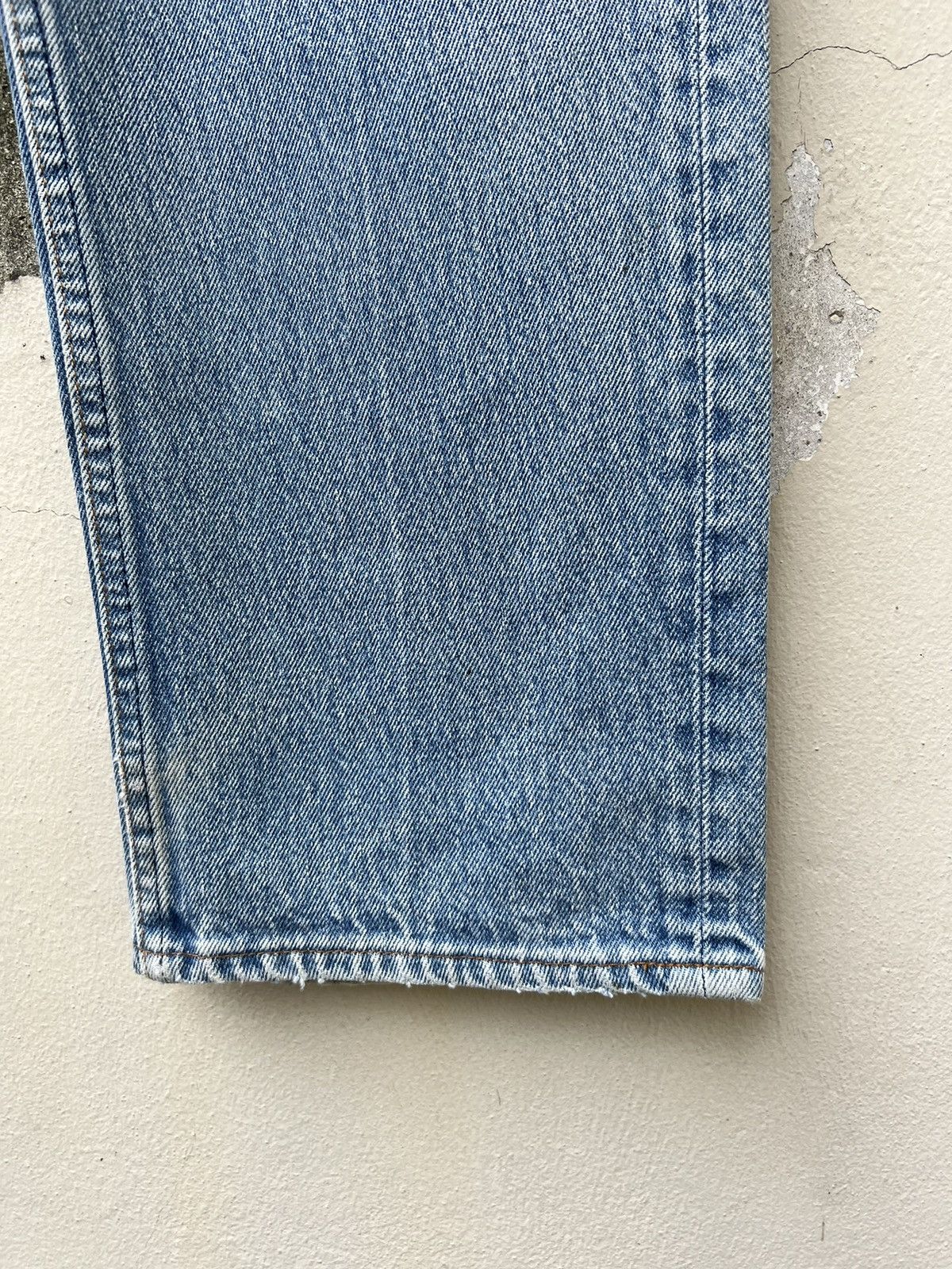 Levi's Vintage 80s Levi’s 501 Ripped Faded Blue Denim Jeans Size US 34 / EU 50 - 14 Thumbnail
