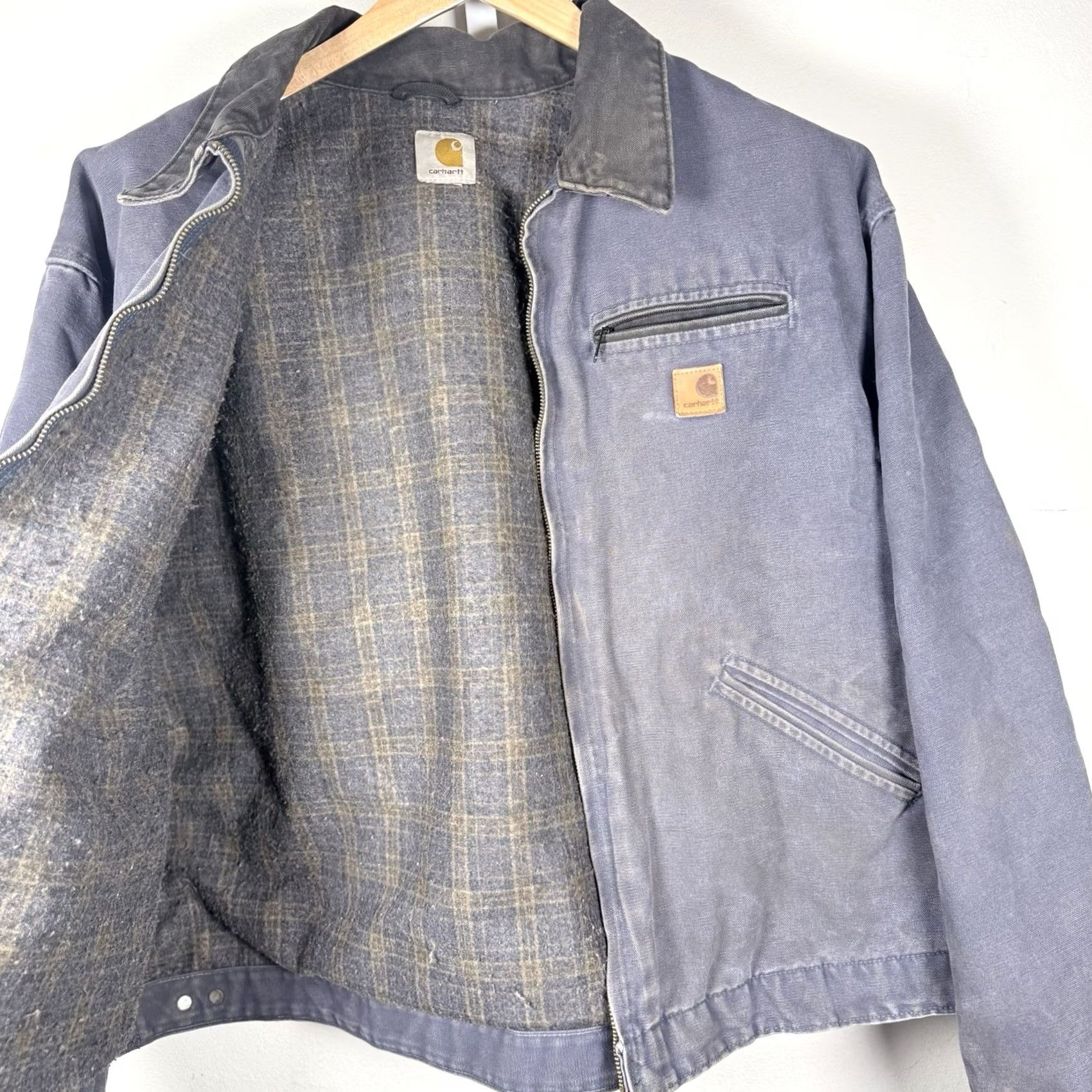 Carhartt VINTAGE Carhartt Detroit Jacket J97 DPB Deep Blue 4XL Regular Fade Distress Bomber Jacket Men Size US XXL / EU 58 / 5 - 3 Thumbnail