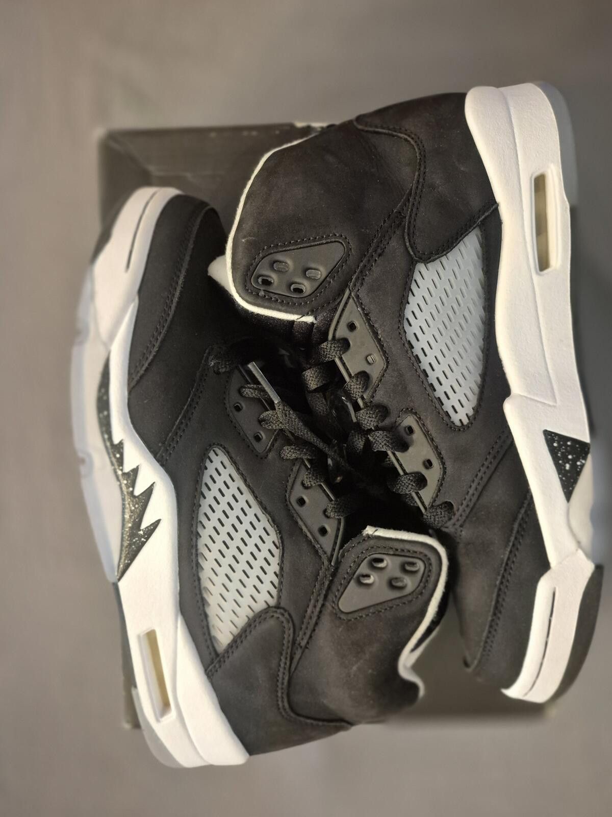 Jordan Brand Jordan 5 Retro Oreo (2013) Size 9 Men Size US 9 / EU 42 - 4 Thumbnail
