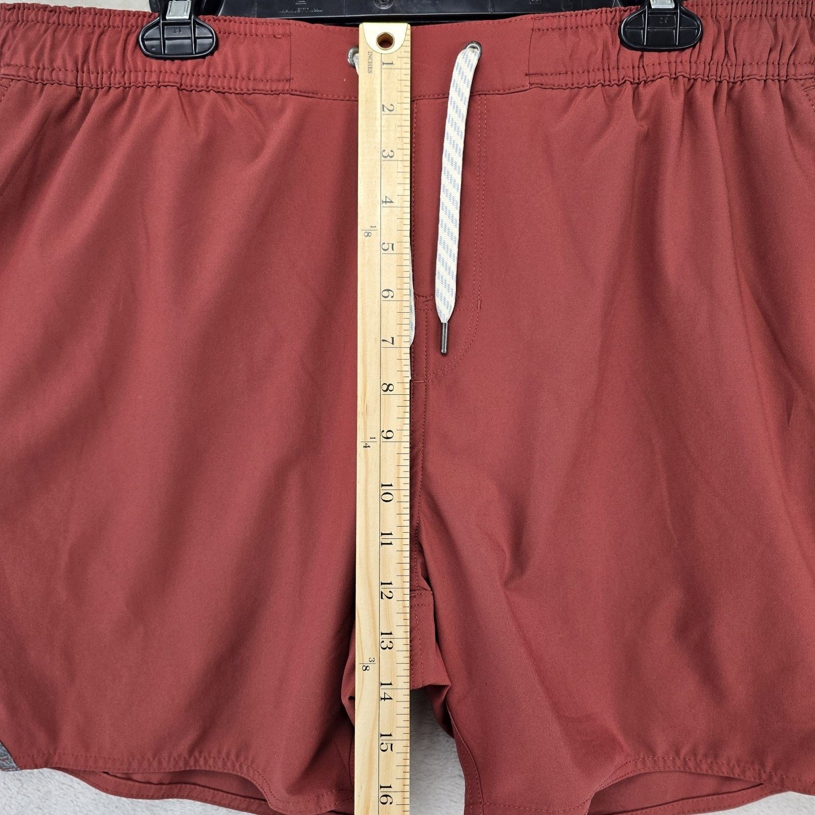 Vuori Vuori Shorts Mens 2XL XXL Trail 2.0 Lined 6" Gym Training Size US 38 / EU 54 - 12 Thumbnail