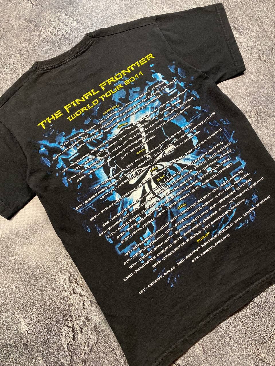 Iron Maiden Vintage Iron Maiden T-shirt with the 2011 Tour Size US S / EU 44-46 / 1 - 4 Thumbnail