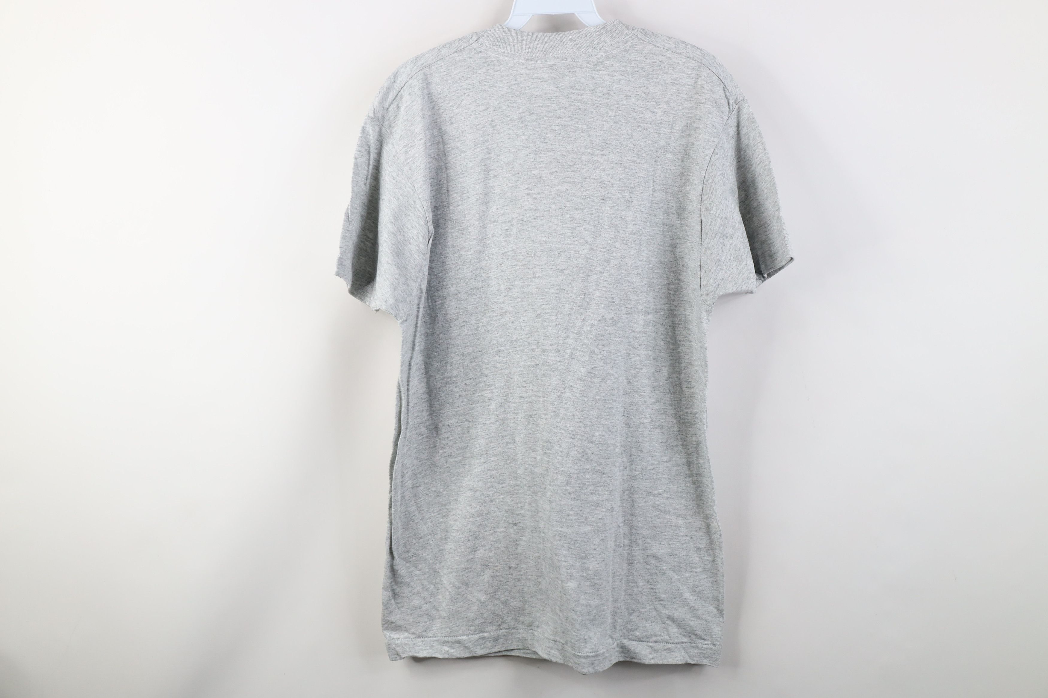 Vintage Vintage 90s Streetwear Short Sleeve Pocket T-Shirt Gray USA Size US L / EU 52-54 / 3 - 9 Thumbnail