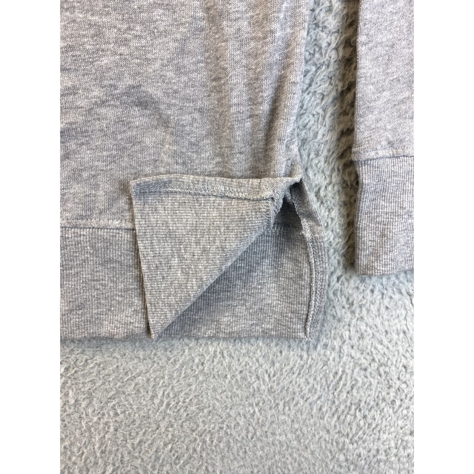 Tommy Hilfiger Tommy Hilfiger Women's Sleepwear Pajama Logo Long-Sleeve Top Red/Blue L / 75-8 Size L / US 10 / IT 46 - 7 Thumbnail