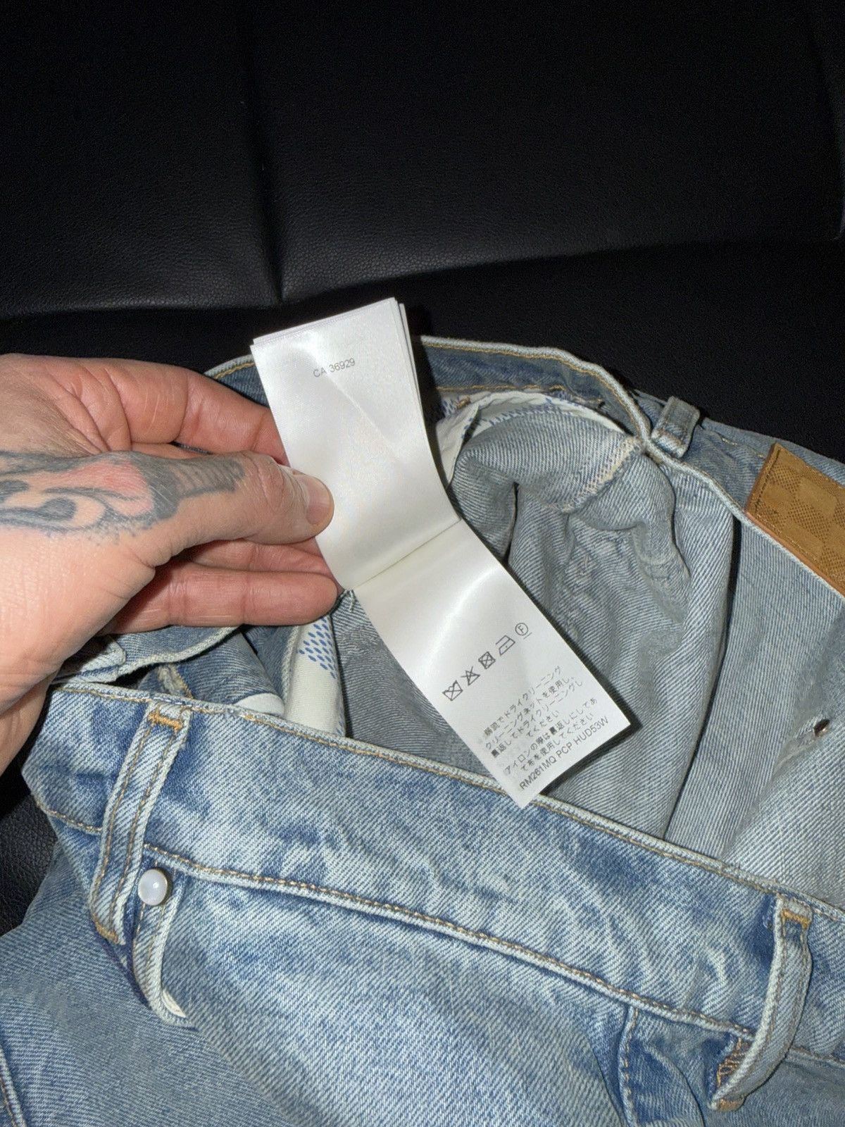Louis Vuitton Carpenter pocket logo jeans Size US 33 - 15 Thumbnail