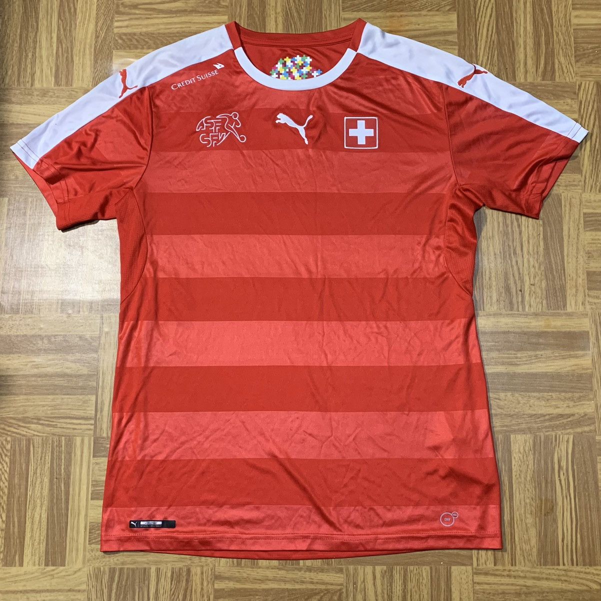 Puma 2016/17 Home Swiss Football Jersey Size US M / EU 48-50 / 2 - 3 Thumbnail