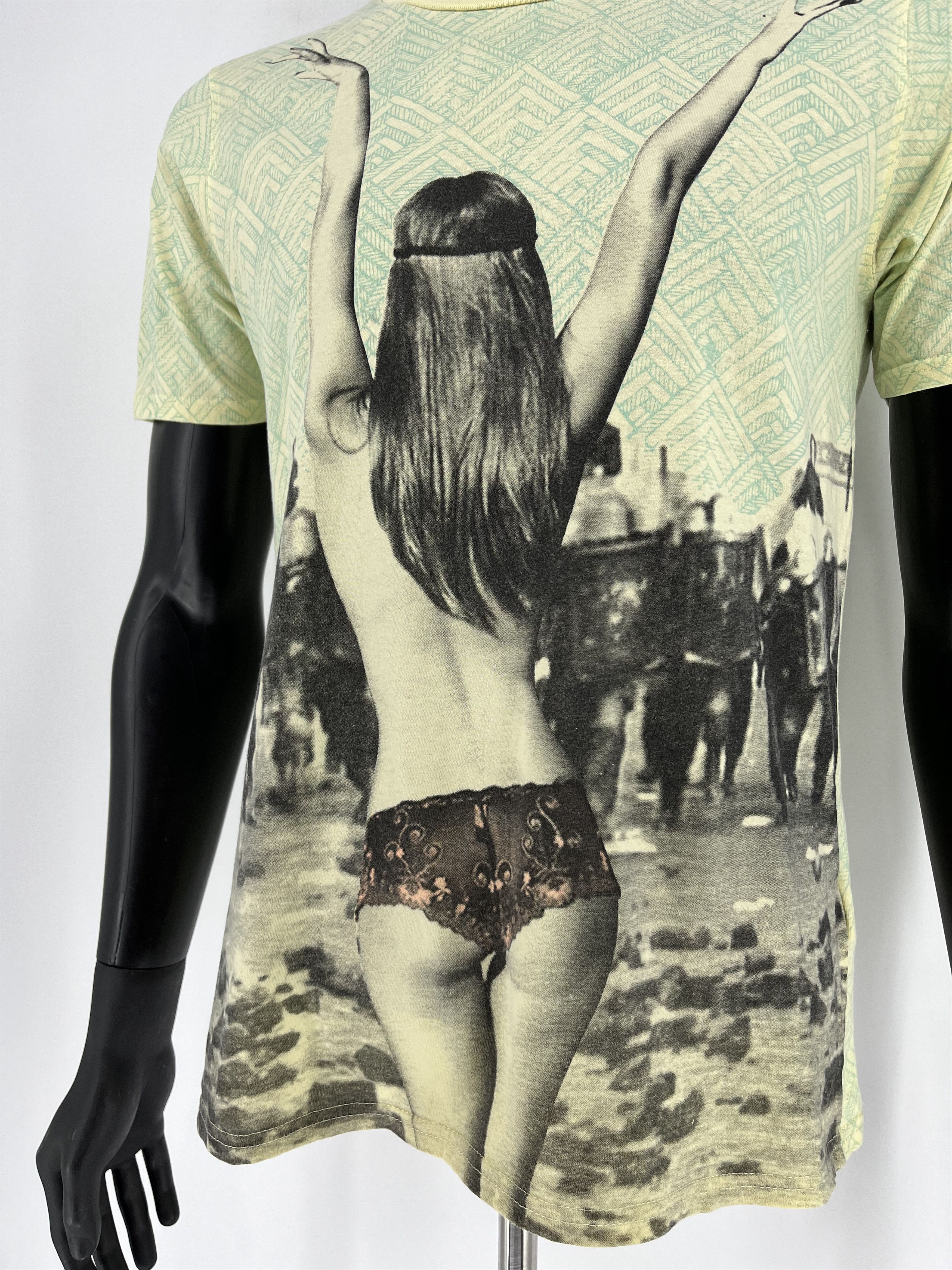 Other Vintage Y2K ADULT “ Sexy Girl Porno XxX “ Graphic Tee Size US M / EU 48-50 / 2 - 6 Thumbnail