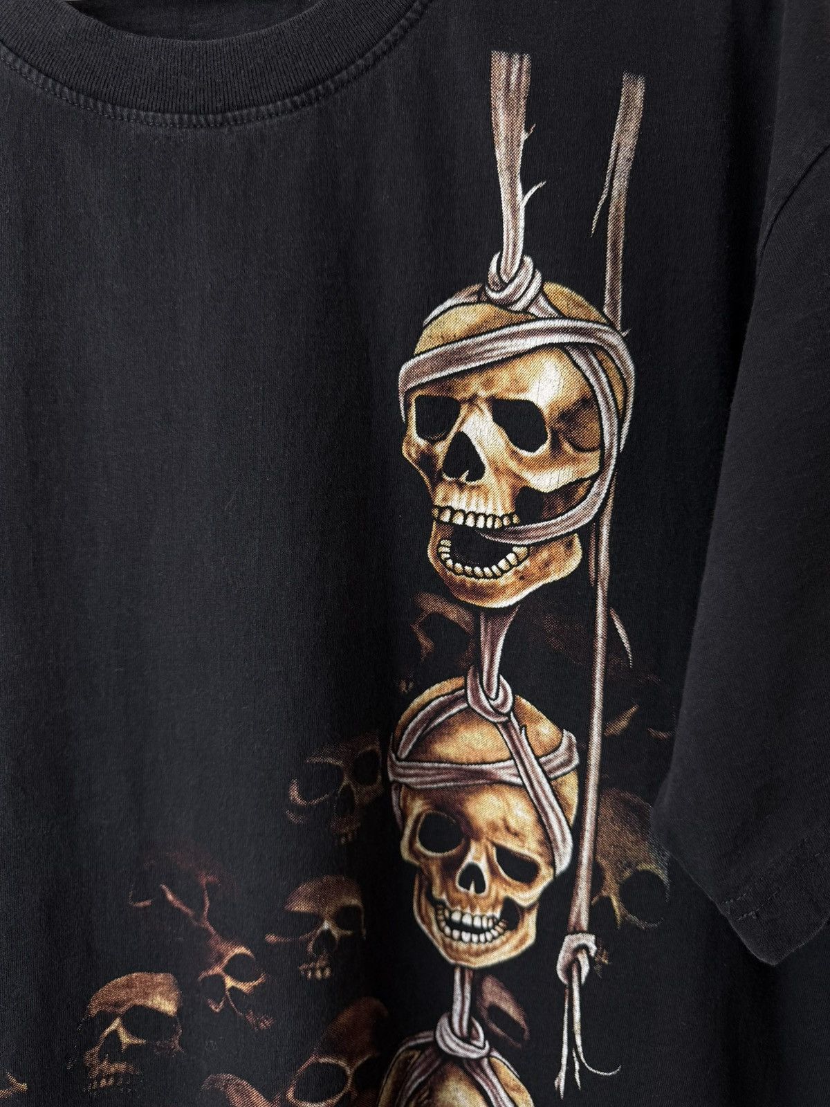 Vintage Vintage 1990’s Abstract Scull Art Tee Shirt WWE Size US XL / EU 56 / 4 - 3 Thumbnail