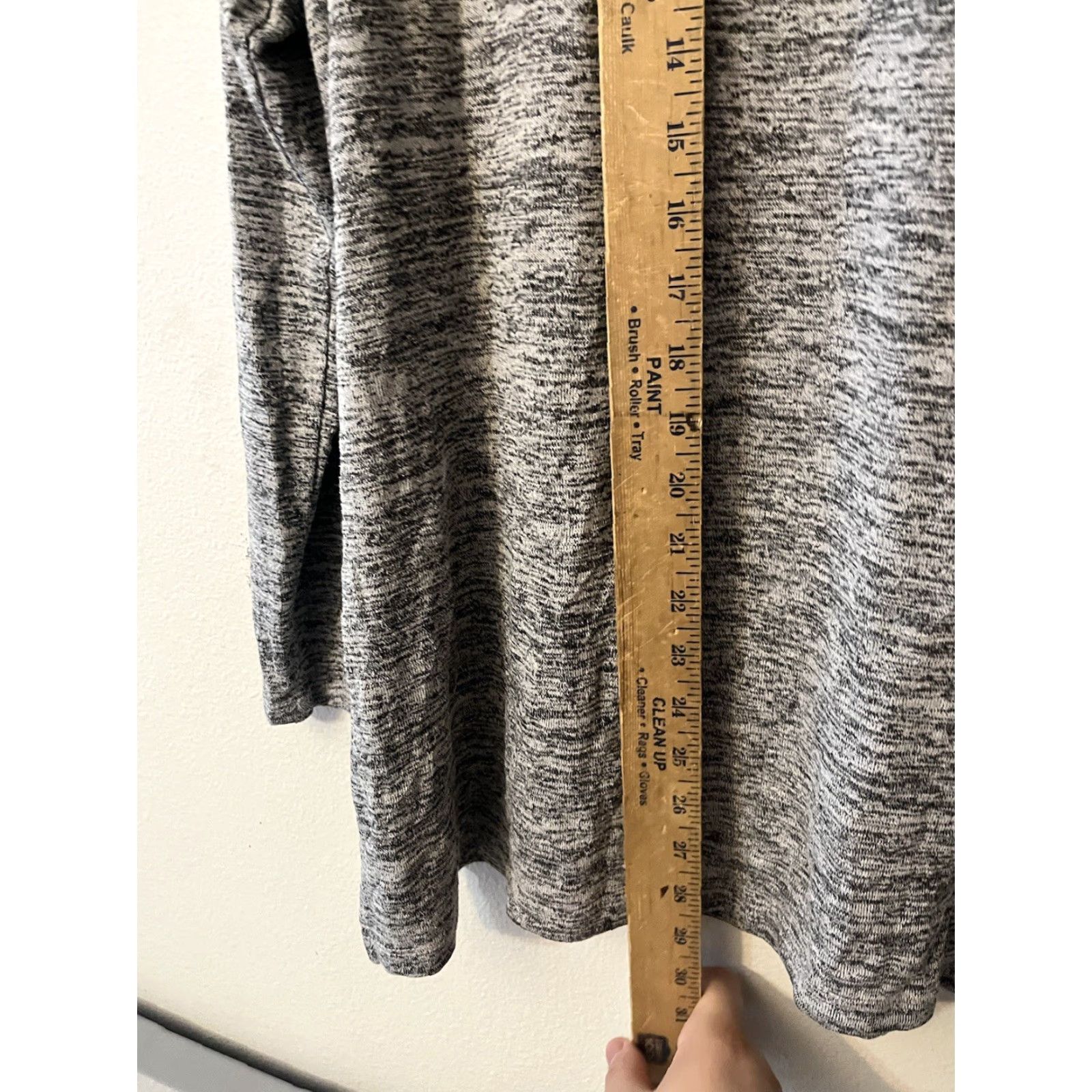 Banana Republic Banana Republic Womens Shirt Gray XL Long Sleeve V-Neck Top Blouse (Adult Regular) Size XL / US 12-14 / IT 48-50 - 4 Thumbnail