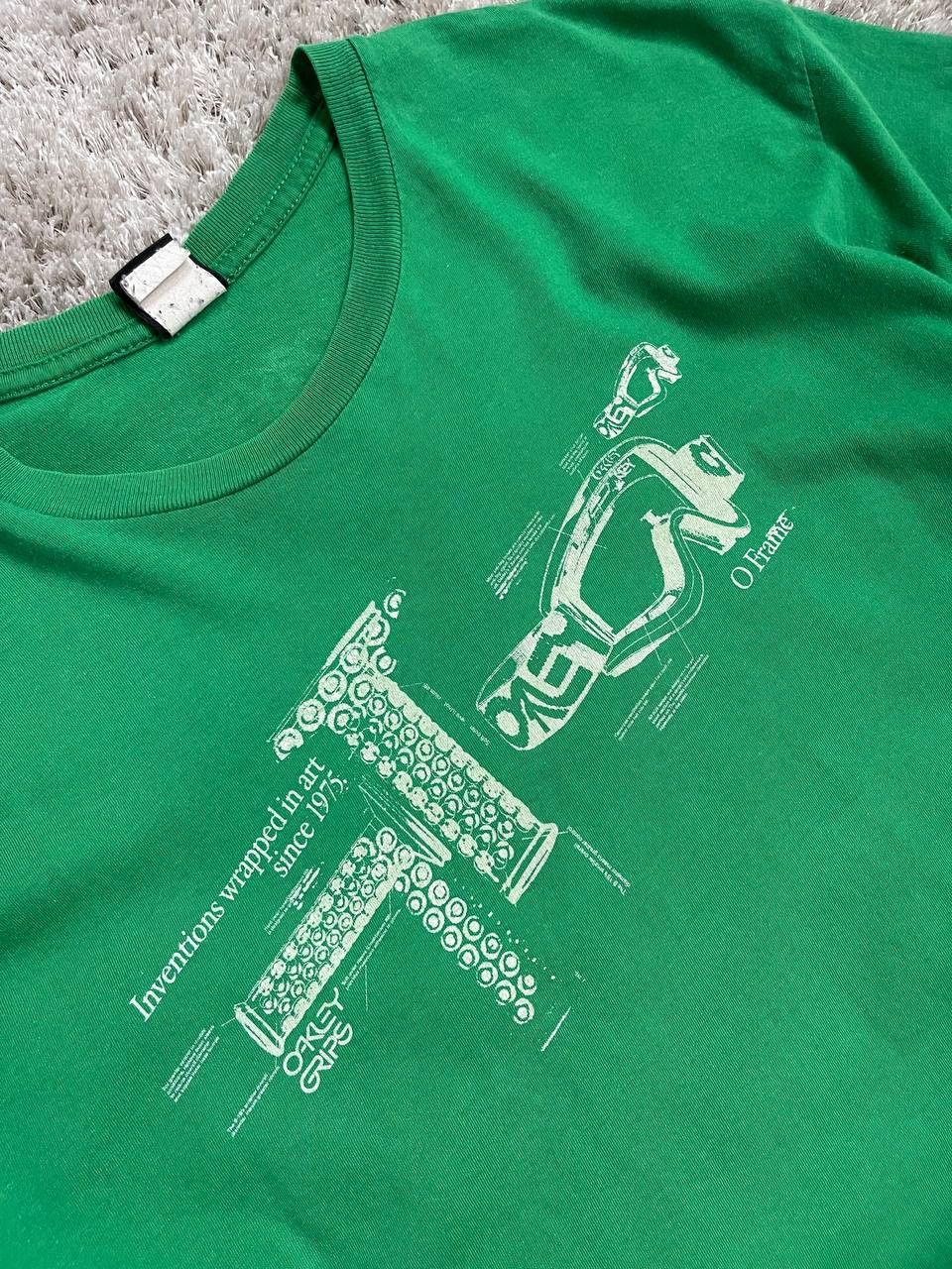Oakley × Streetwear × Vintage VINTAGE OAKLEY BIG LOGO TEE STREETWEAR 00s Size US L / EU 52-54 / 3 - 3 Thumbnail