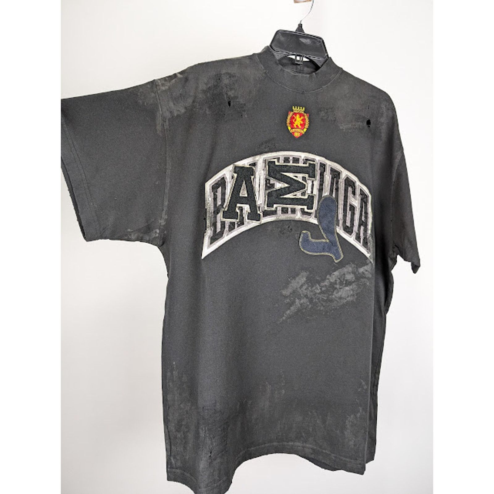 Balenciaga o1rshd1 Oversized T-Shirt in Washed Black Size US M / EU 48-50 / 2 - 9 Thumbnail