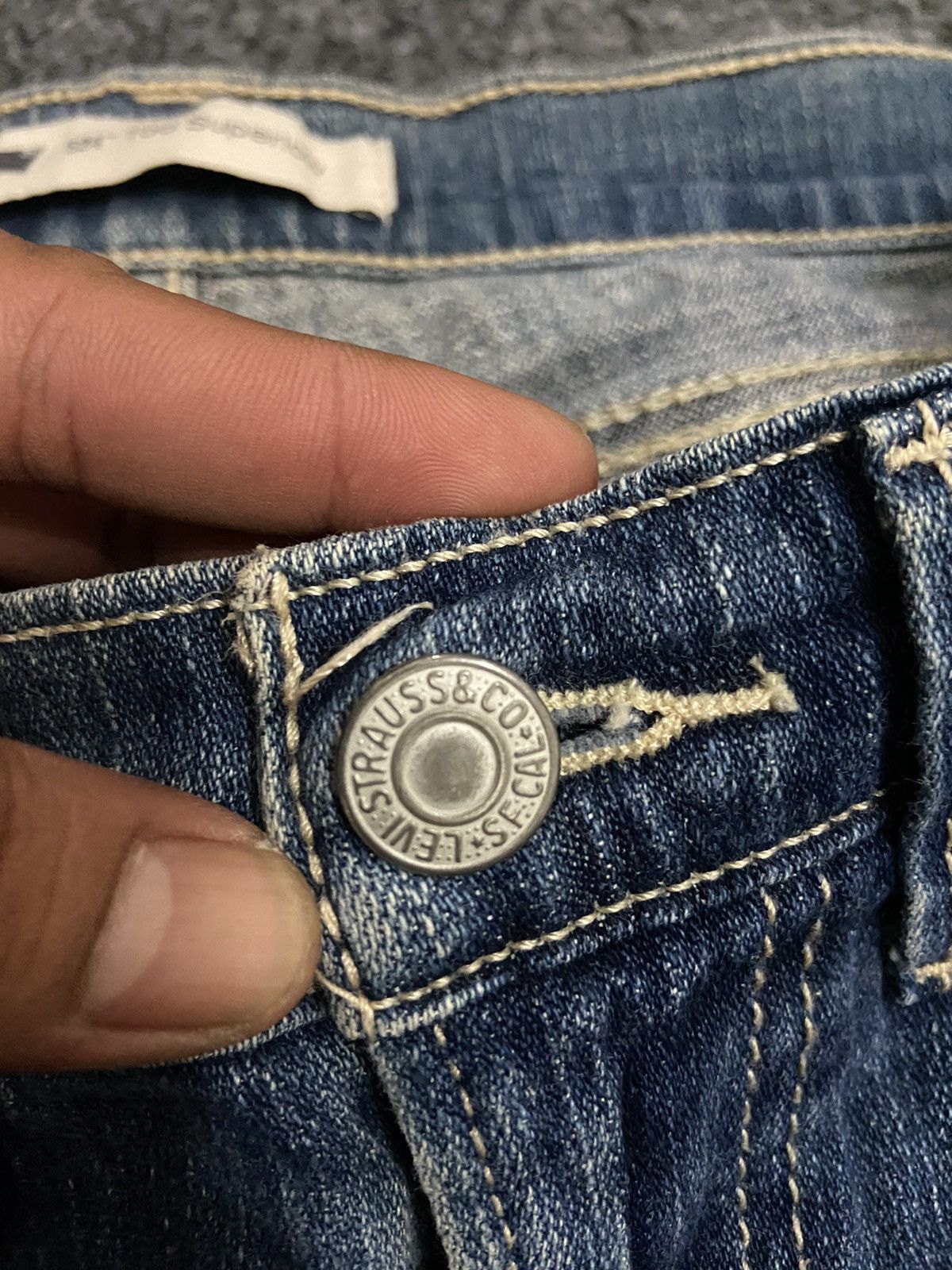 Levi's × Vintage Levi’s denim pants for girls slim fit Size 27" / US 4 / IT 40 - 6 Thumbnail