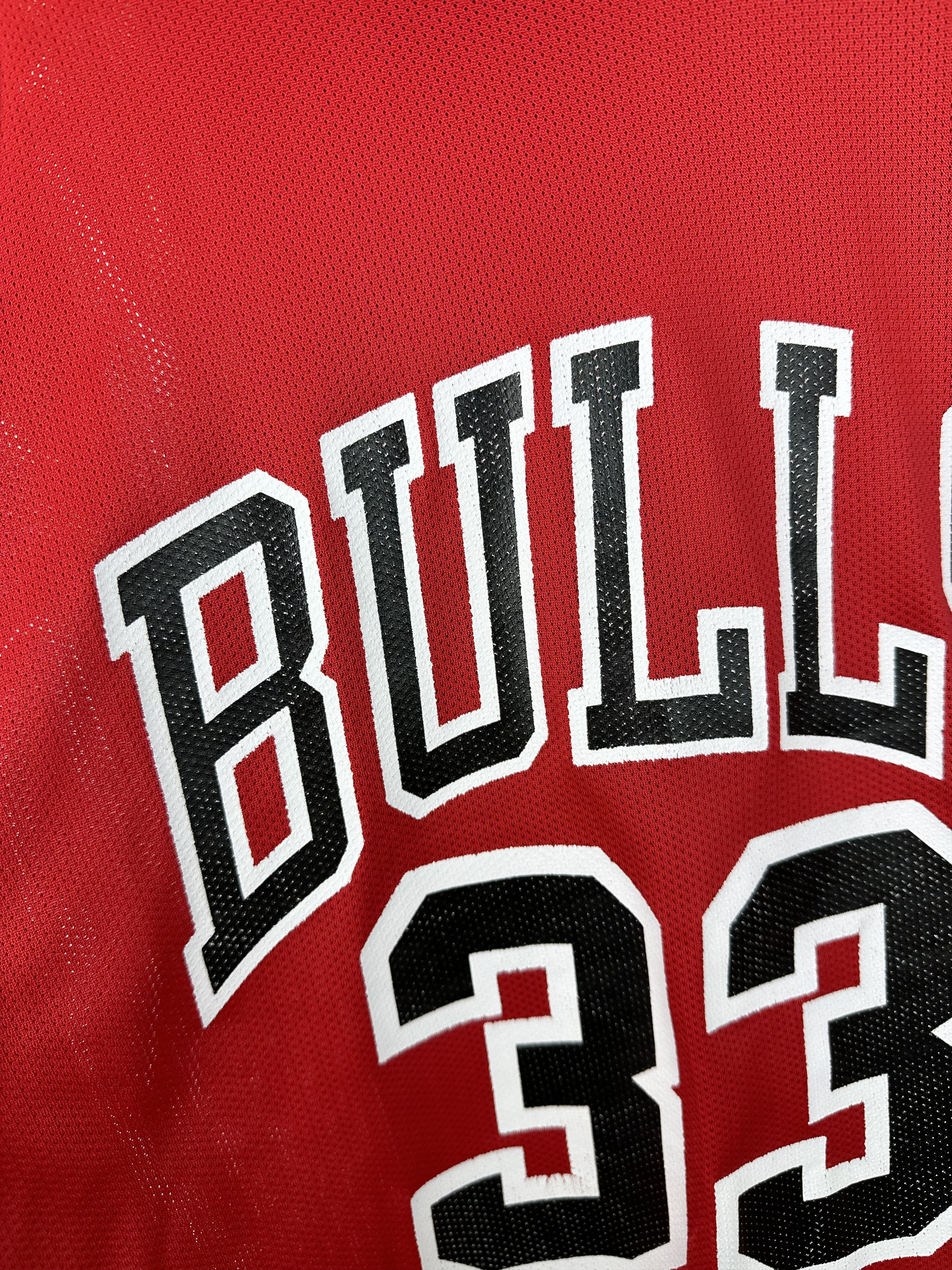 Champion × NBA × Vintage Vintage Pippen Chicago Bulls #33 Red Jersey NBA Rare Size US L / EU 52-54 / 3 - 6 Thumbnail