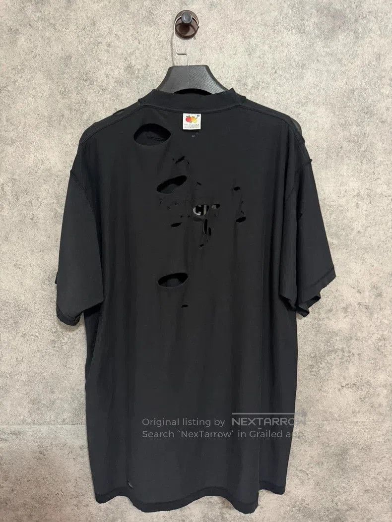 Balenciaga Balenciaga 24SS Reverse Embroidered Ripped Tee. Size US S / EU 44-46 / 1 - 6 Thumbnail