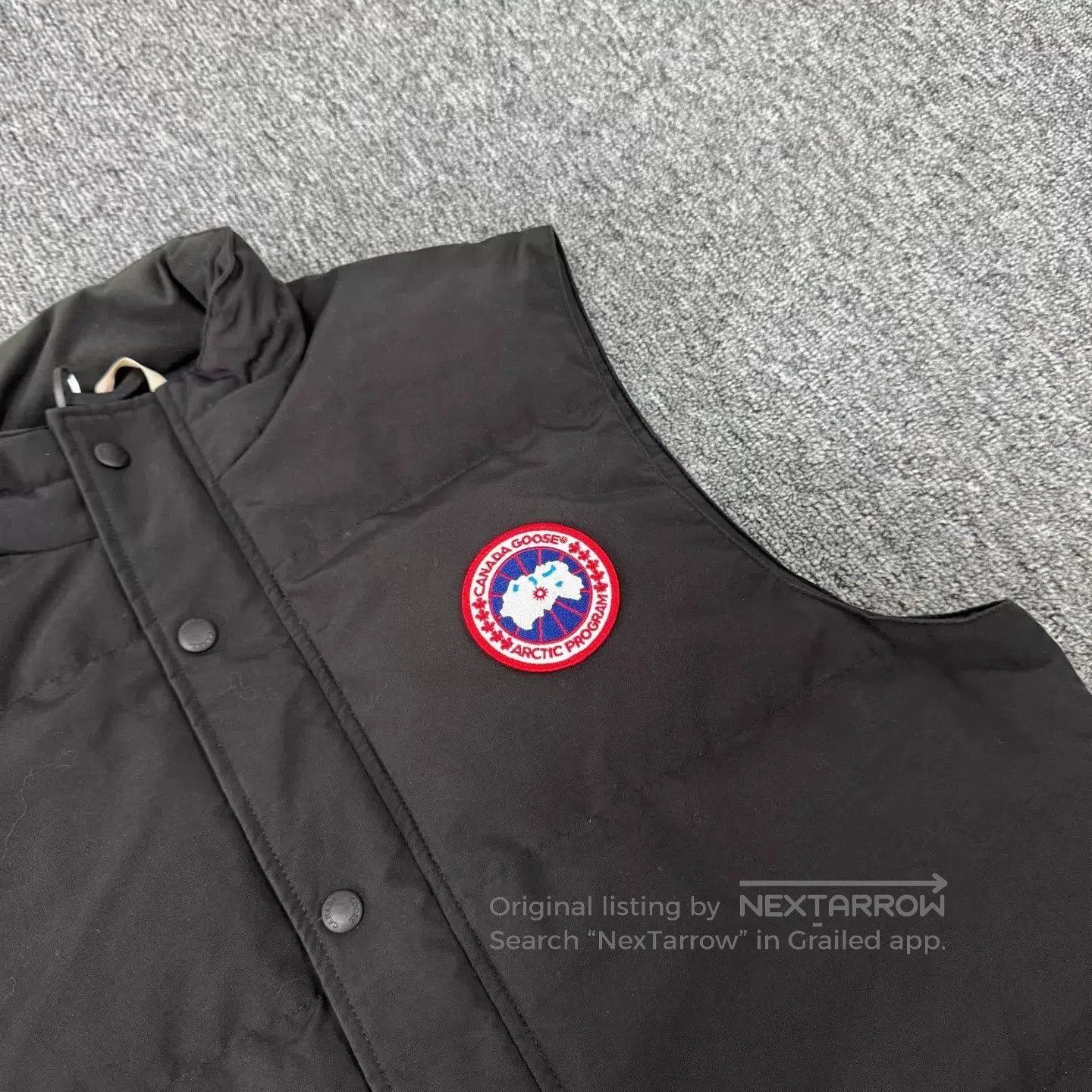 Canada Goose Black Puffer Vest with Button Closure . Size US XXS / EU 40 - 4 Thumbnail