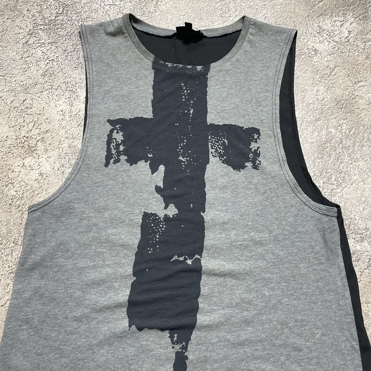 Vintage Vintage Y2K Goth Cross Graphic Tank Top Distressed Grey L Size US L / EU 52-54 / 3 - 2 Thumbnail