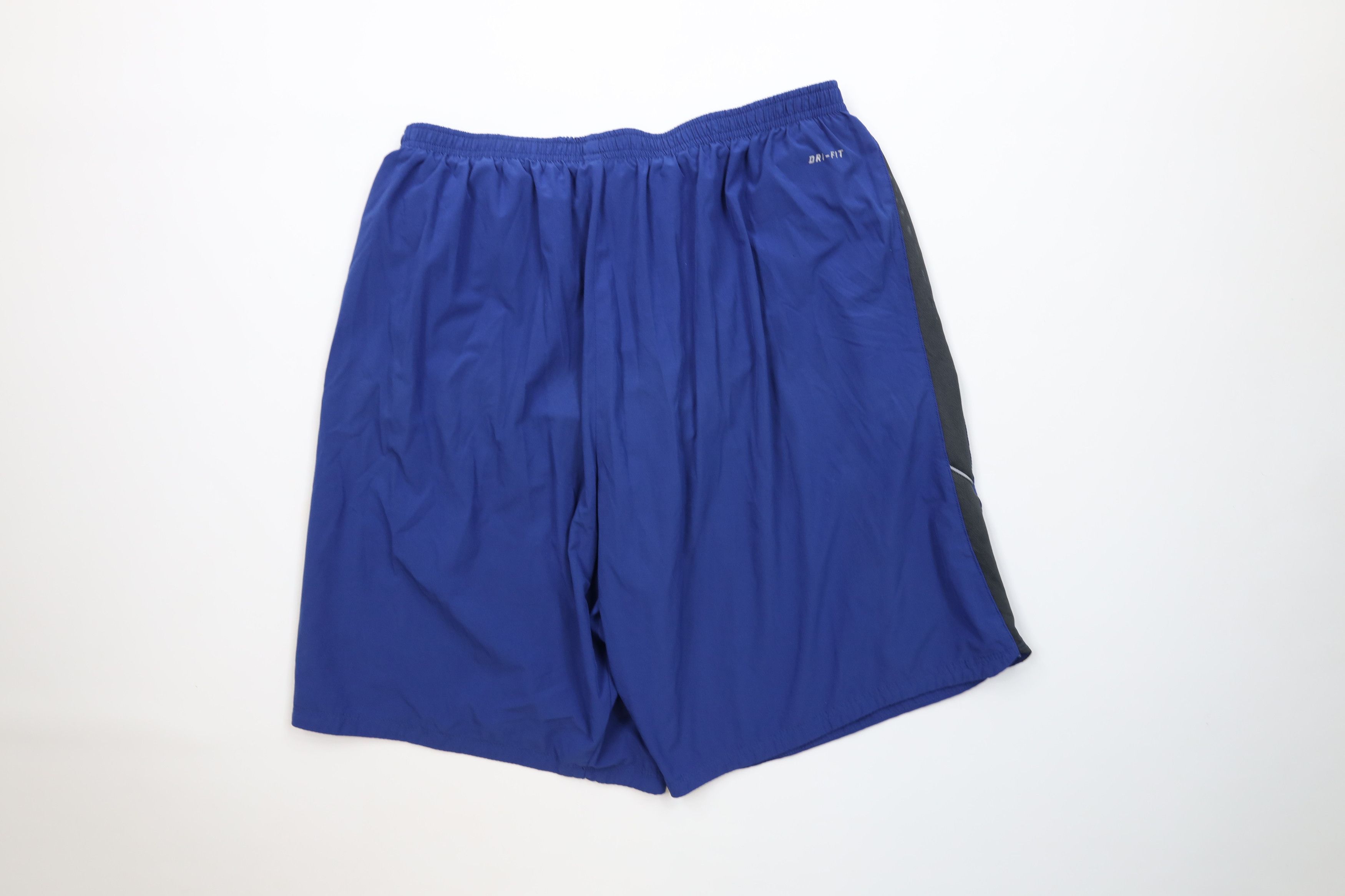 Nike Vintage Nike Mini Swoosh Reflective Lined Above Knee Shorts Size US 36 / EU 52 - 11 Thumbnail