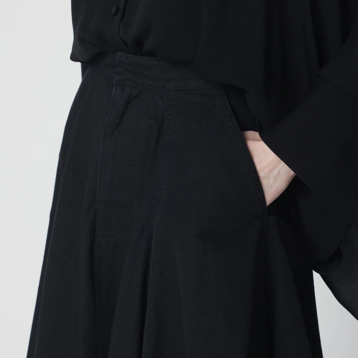 Balenciaga o1d2blof0426 Cotton Ripstop Maxi Skirt in Black Size 28" / US 6 / IT 42 - 4 Thumbnail