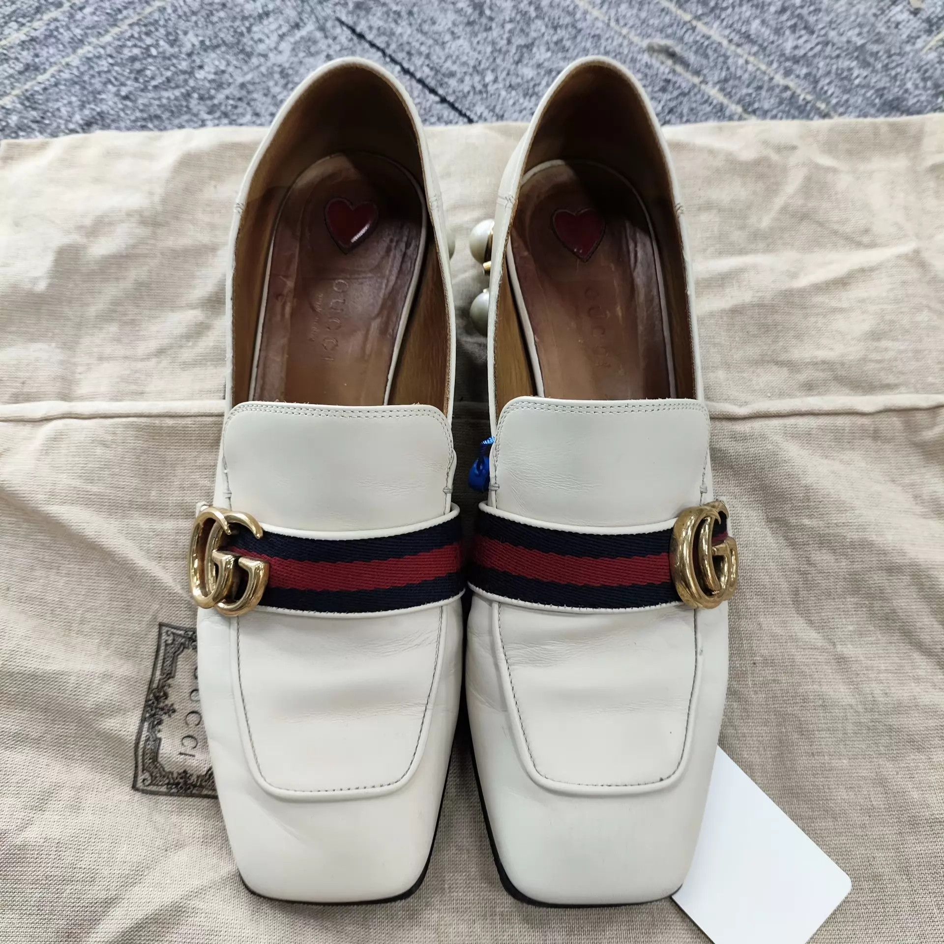 Gucci Gucci Pearl-embellished Leather Loafer Beige Size 37.5 Size US 7 / IT 37 - 1 Thumbnail