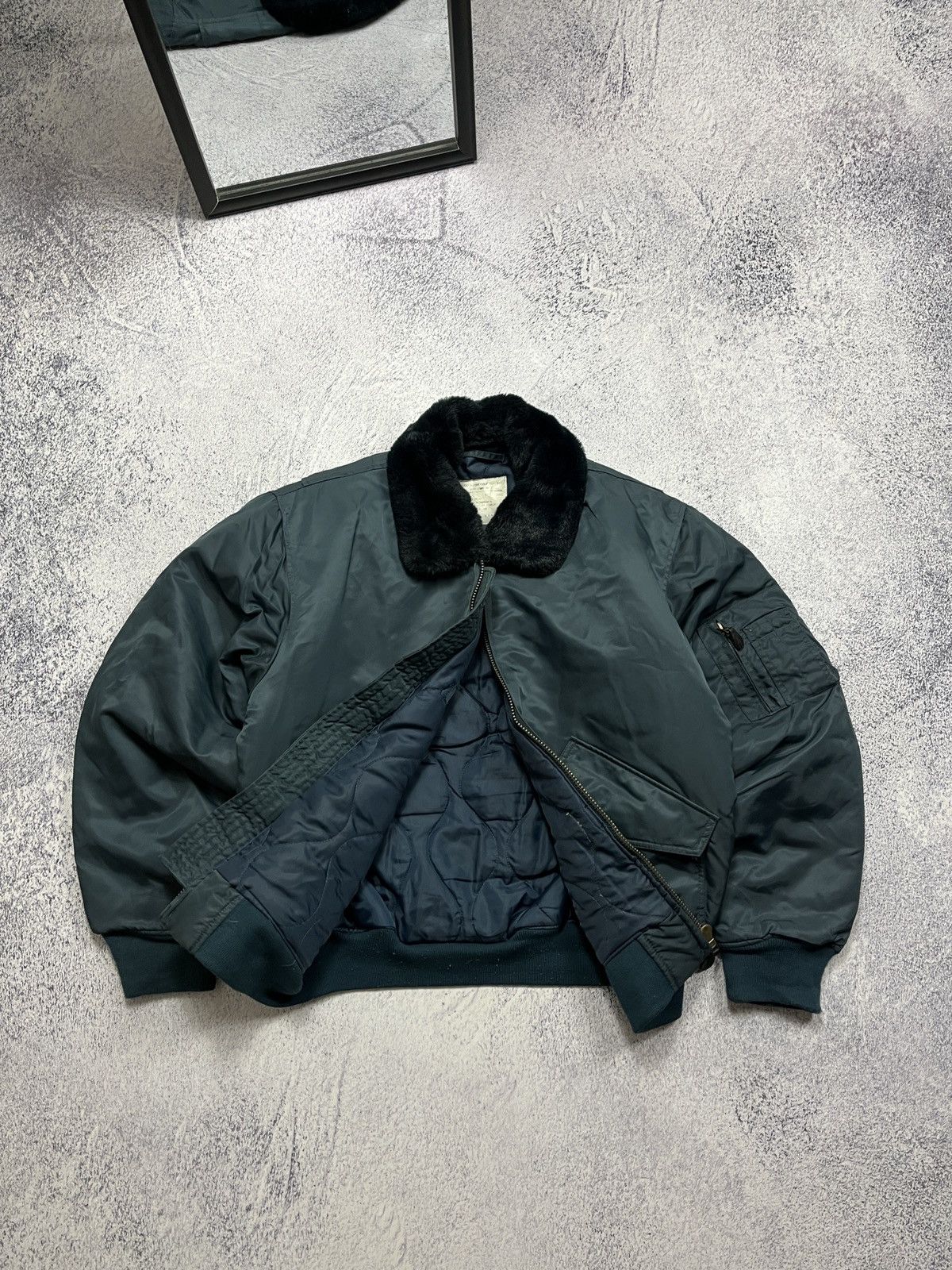 Vintage Vintage 90’s US Army Air Force CWU 36/P Flyers Jacket Rare Size US L / EU 52-54 / 3 - 8 Thumbnail