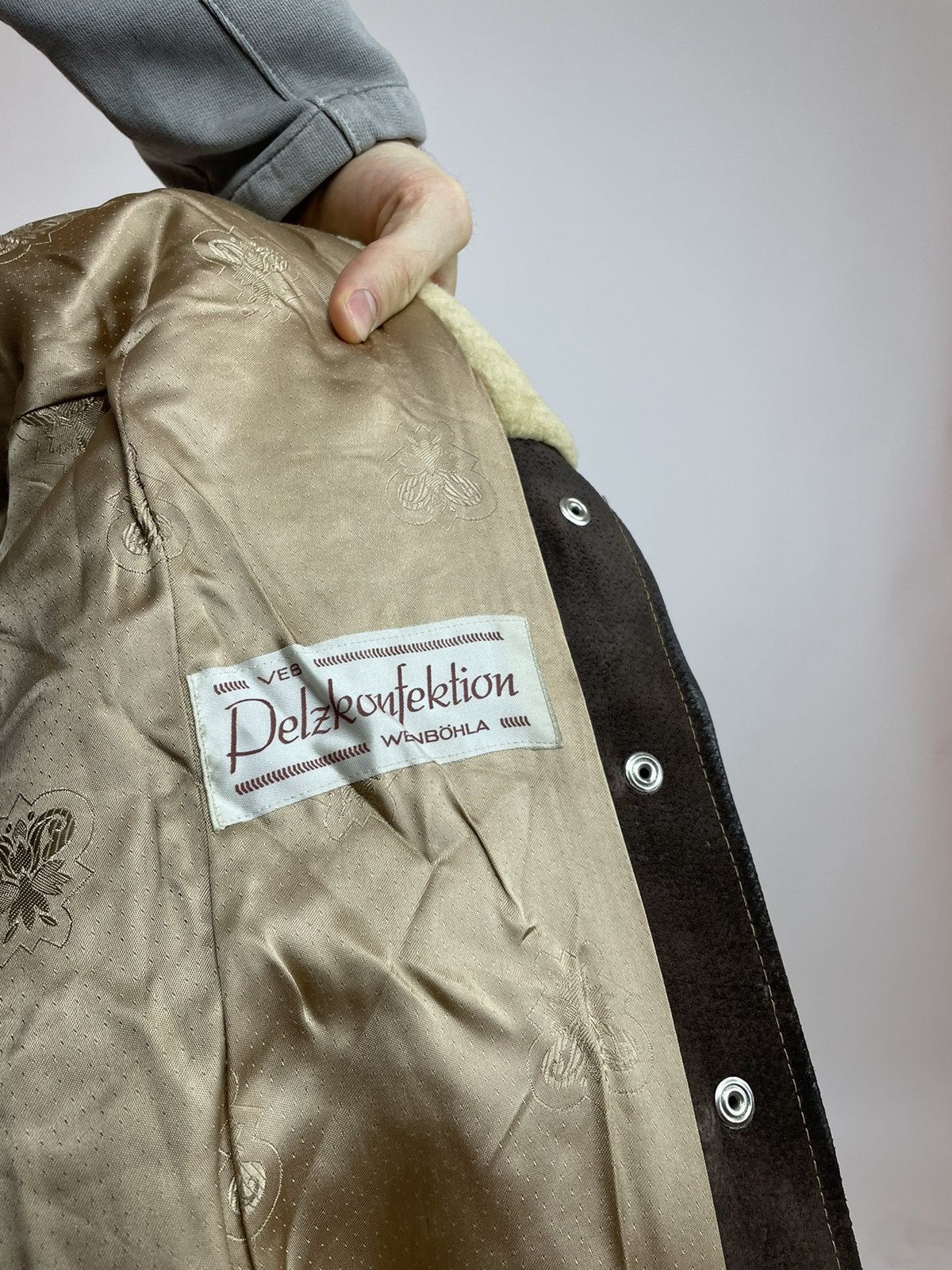 Vintage Vintage Sheepskin coat leather winter overcoat Women's Size S / US 4 / IT 40 - 9 Thumbnail