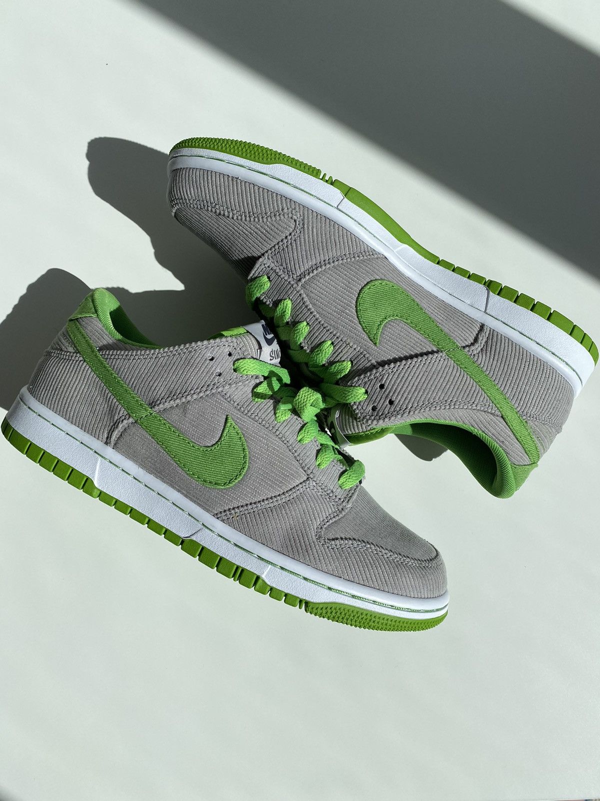 Nike !DS 2011 Nike Dunk Low Corduroy ID 1/1 Size US 7.5 / EU 40-41 - 2 Thumbnail