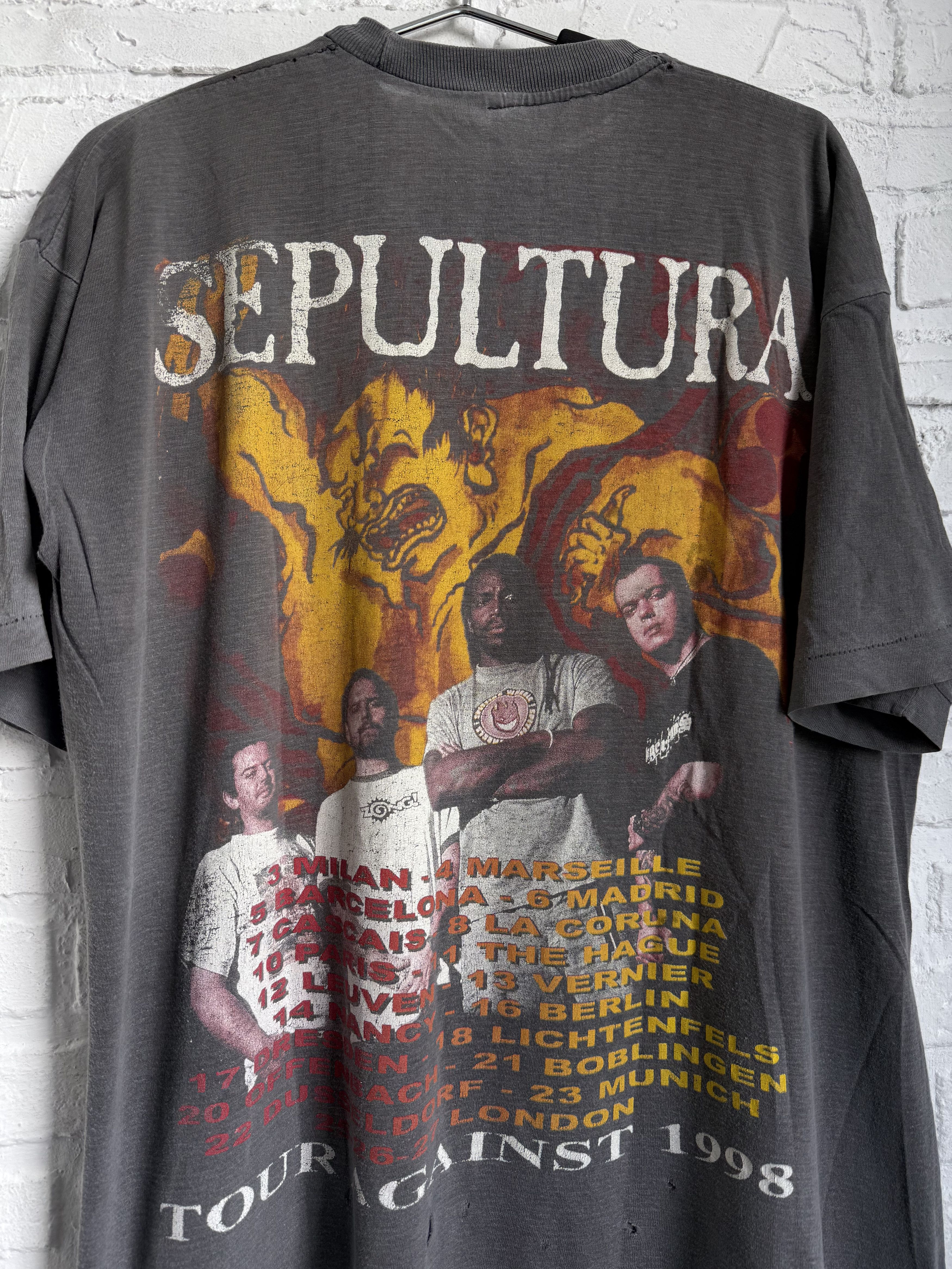 Band Tees RARE Vintage Sepultura Against Europe Tour 1998 t-shirt Size US XL / EU 56 / 4 - 12 Thumbnail