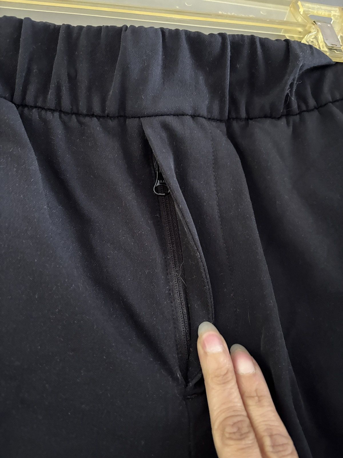 Theory Theory Black Curtis Shorts Small Minimalist Athleisure Size US 31 - 3 Thumbnail