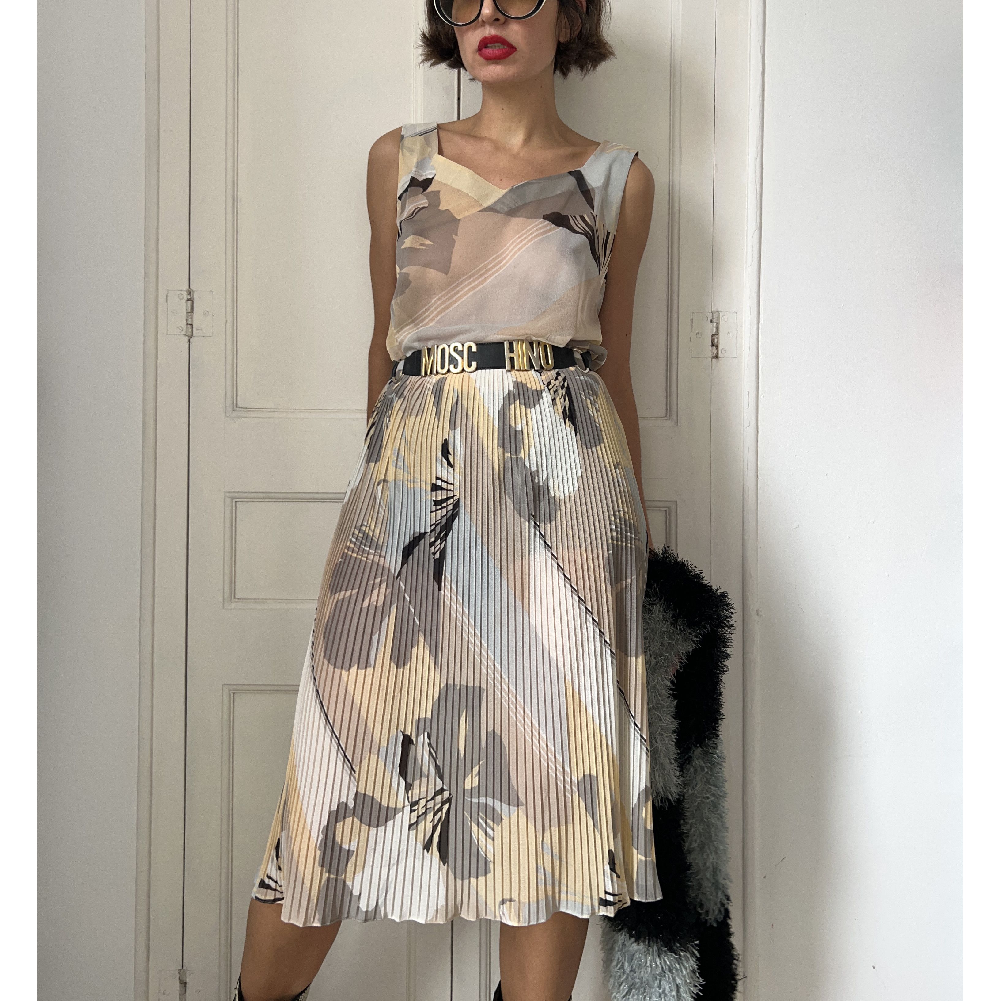 Vintage Vintage 70s Pleated Midi Dress Size M / US 6-8 / IT 42-44 - 4 Thumbnail
