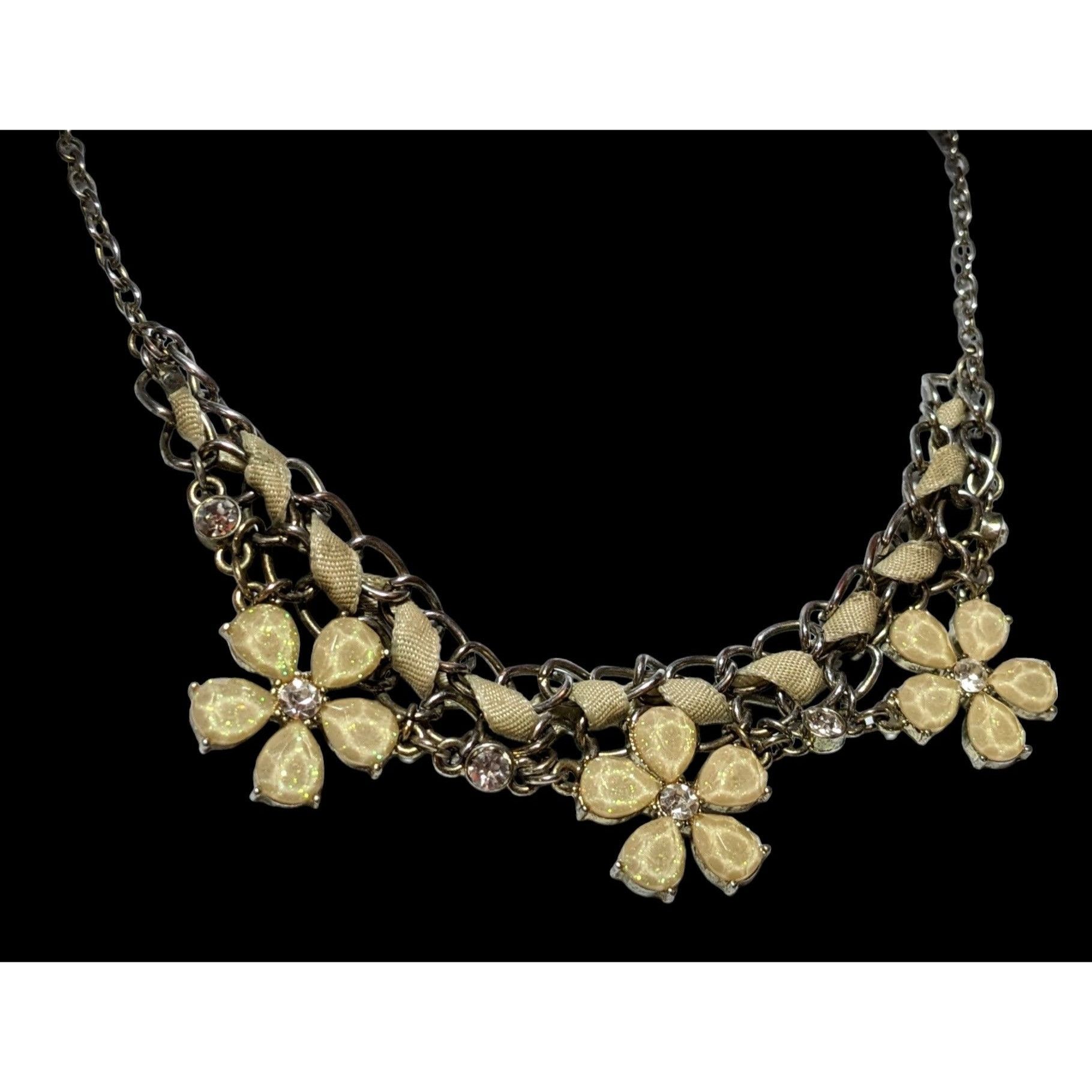 Other Yellow Shimmer Springtime Floral Necklace Size ONE SIZE - 3 Thumbnail