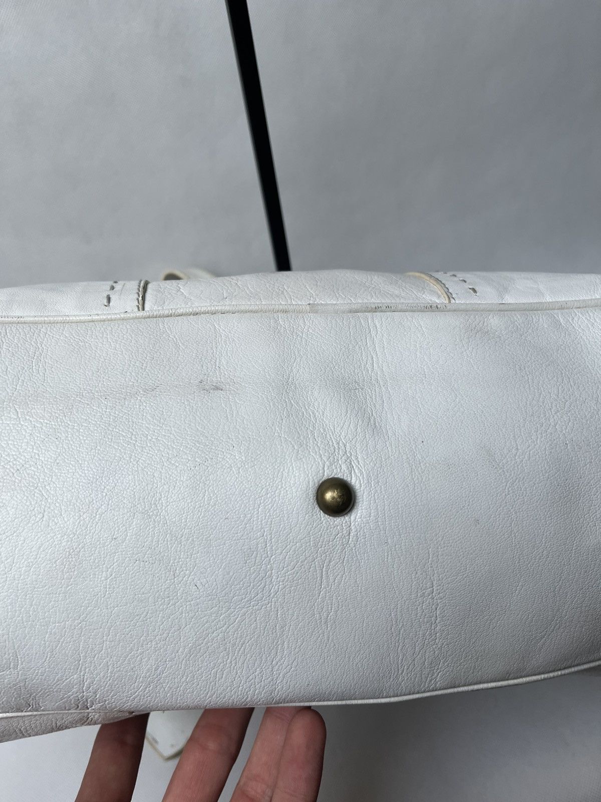 Yves Saint Laurent Yves Saint Laurent rive gauche Muse white leather hand bag Size ONE SIZE - 20 Thumbnail