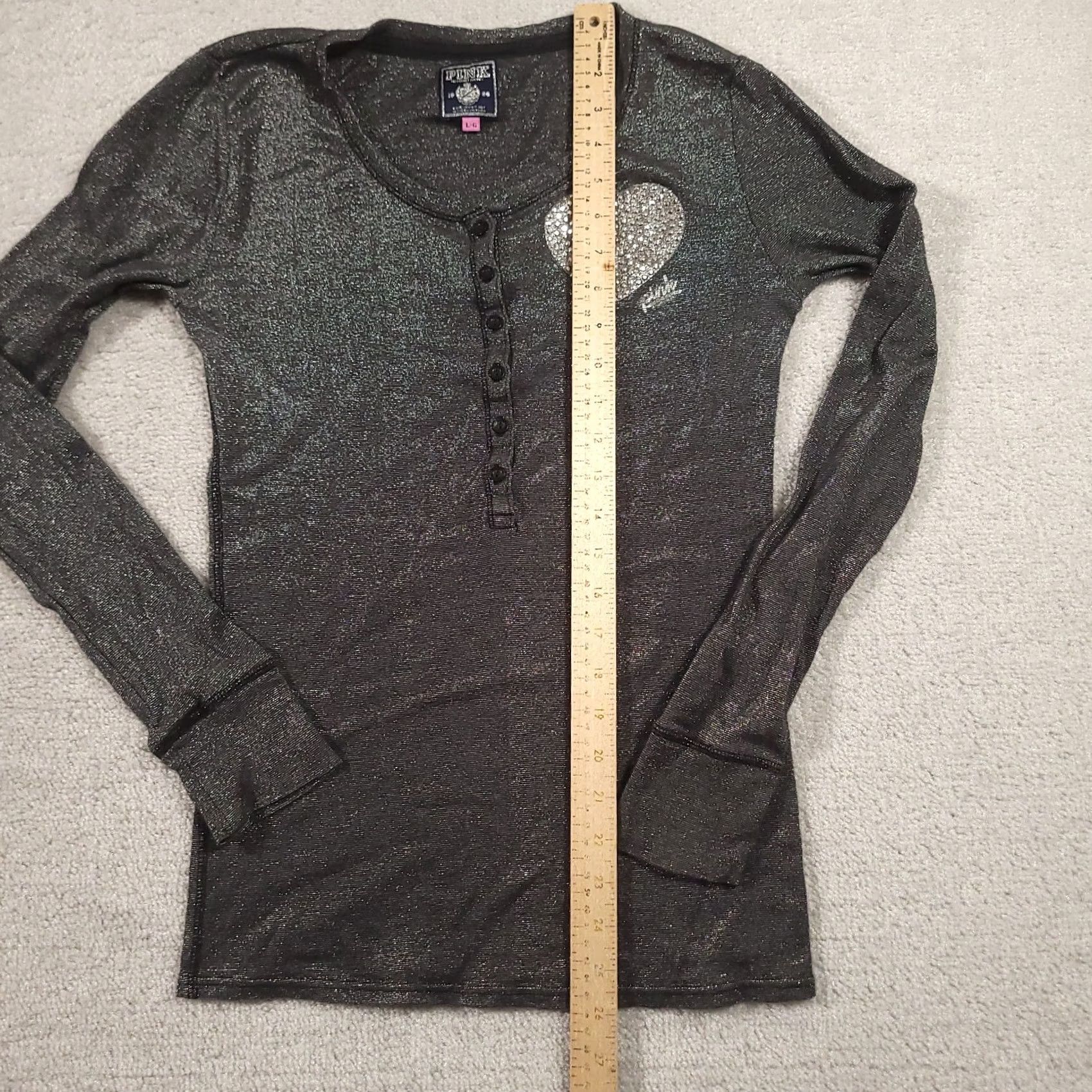 Victoria's Secret VINTAGE Victoria's Secret Pink Henley Womens L Black Heart Rhinestone Shirt Y2K Size L / US 10 / IT 46 - 5 Thumbnail
