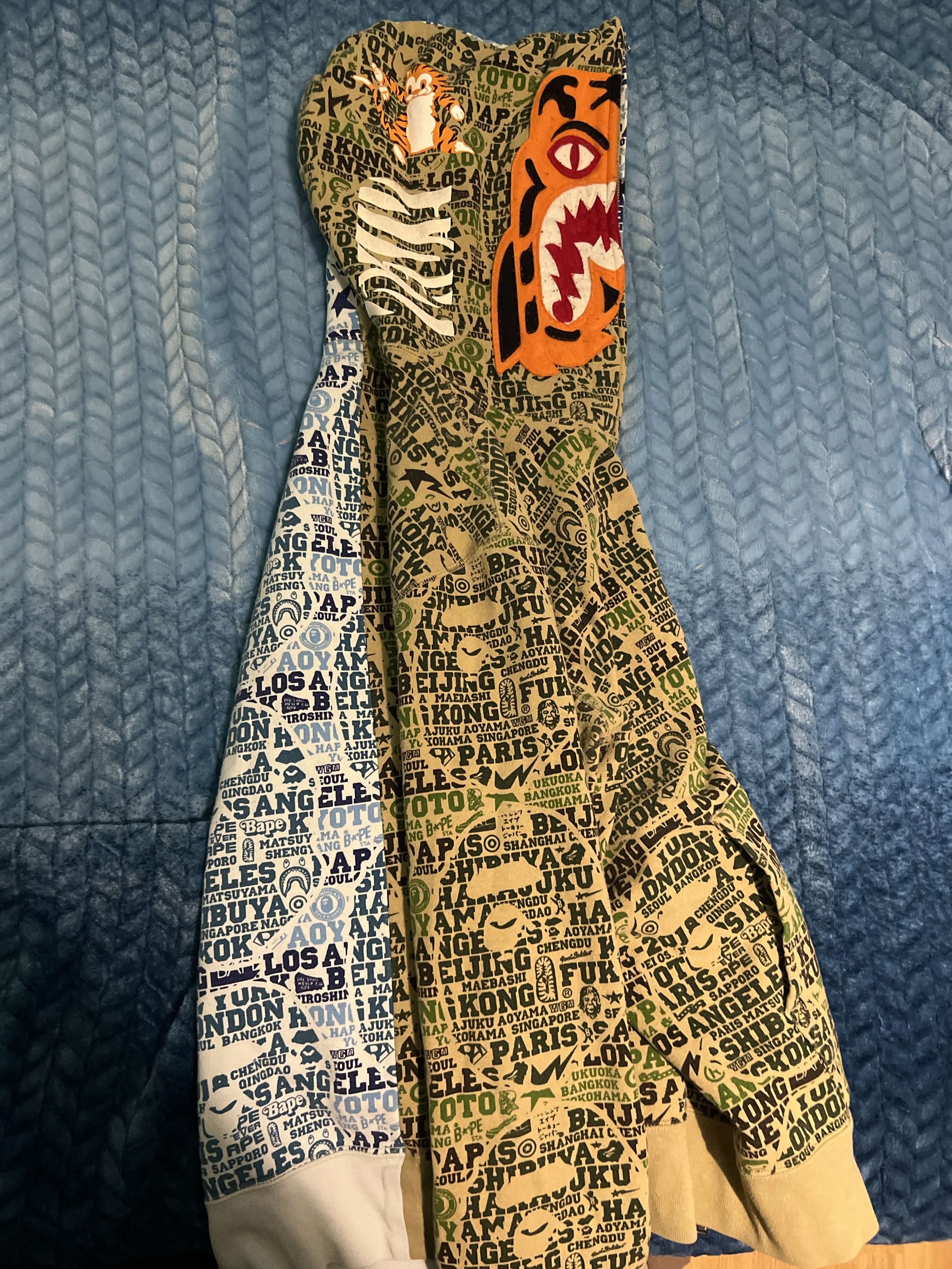 Bape BAPE Zip-up / Camo Blue 2-Tone / Size US XL / EU 56 / 4 - 7 Thumbnail
