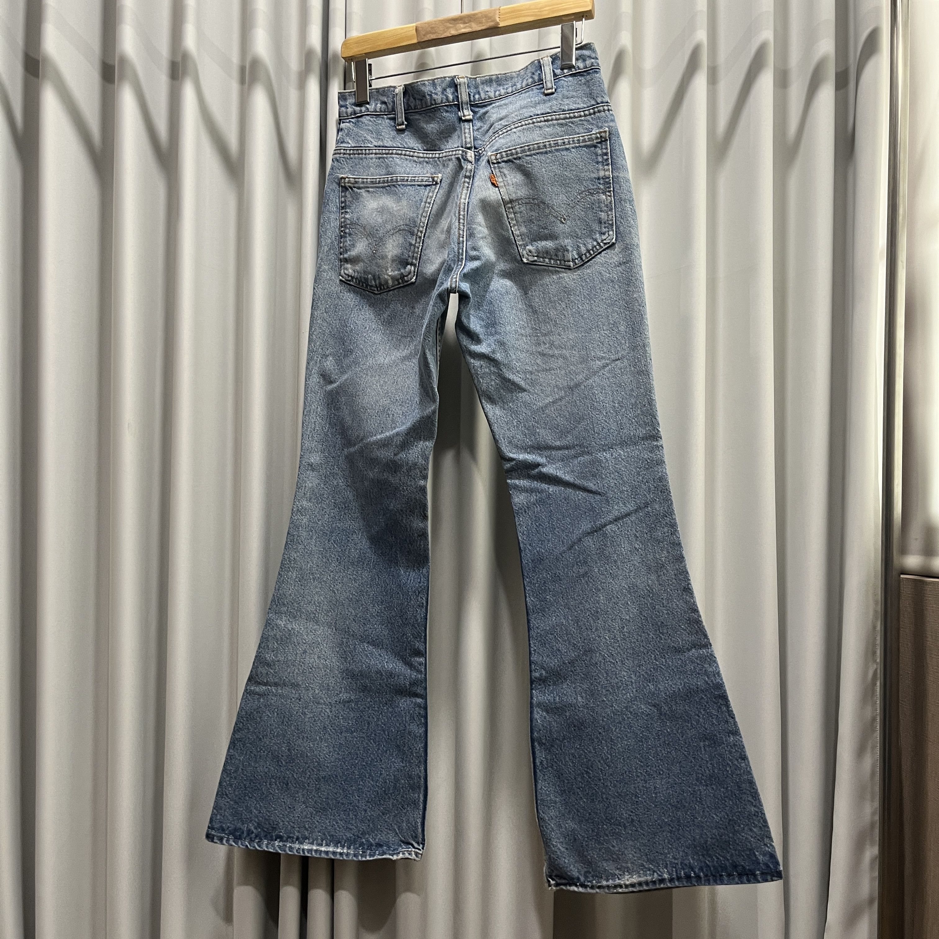 Levi's 1970s Flared Lightwash Denim Size US 42 / EU 58 - 2 Thumbnail