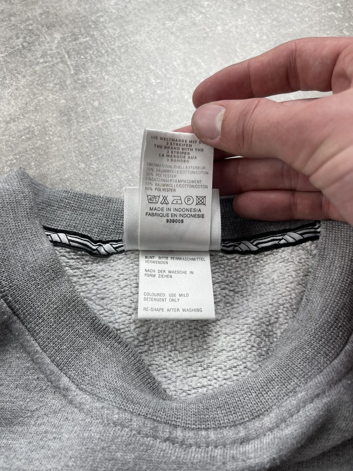 Adidas × Vintage Vintage Adidas 3-Stripes Sweatshirt Crewneck Y2K Size US L / EU 52-54 / 3 - 9 Thumbnail