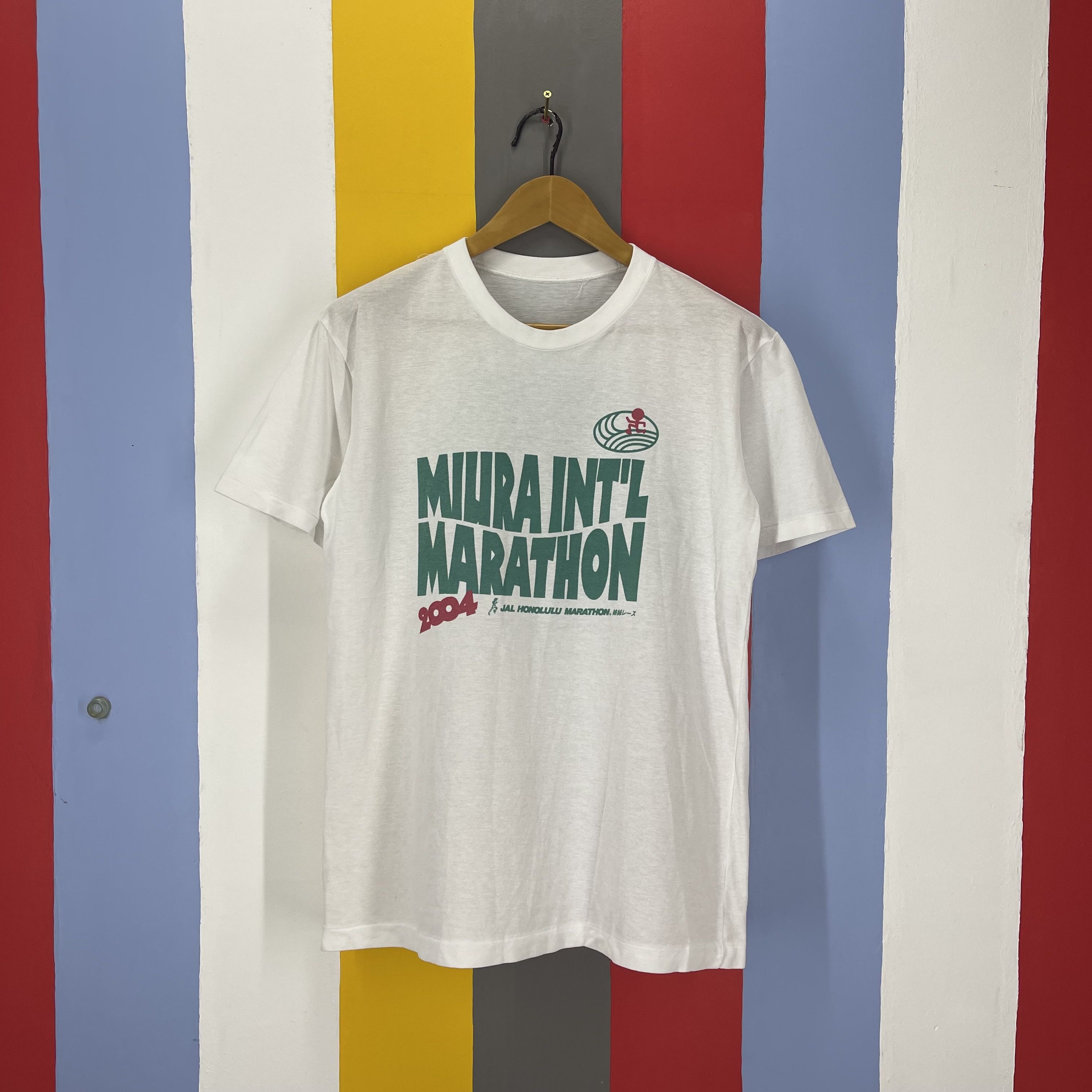 Vintage 2004 MIURA INTERNATIONAL MARATHON T Shirt #1738/07 Size US M / EU 48-50 / 2 - 4 Thumbnail