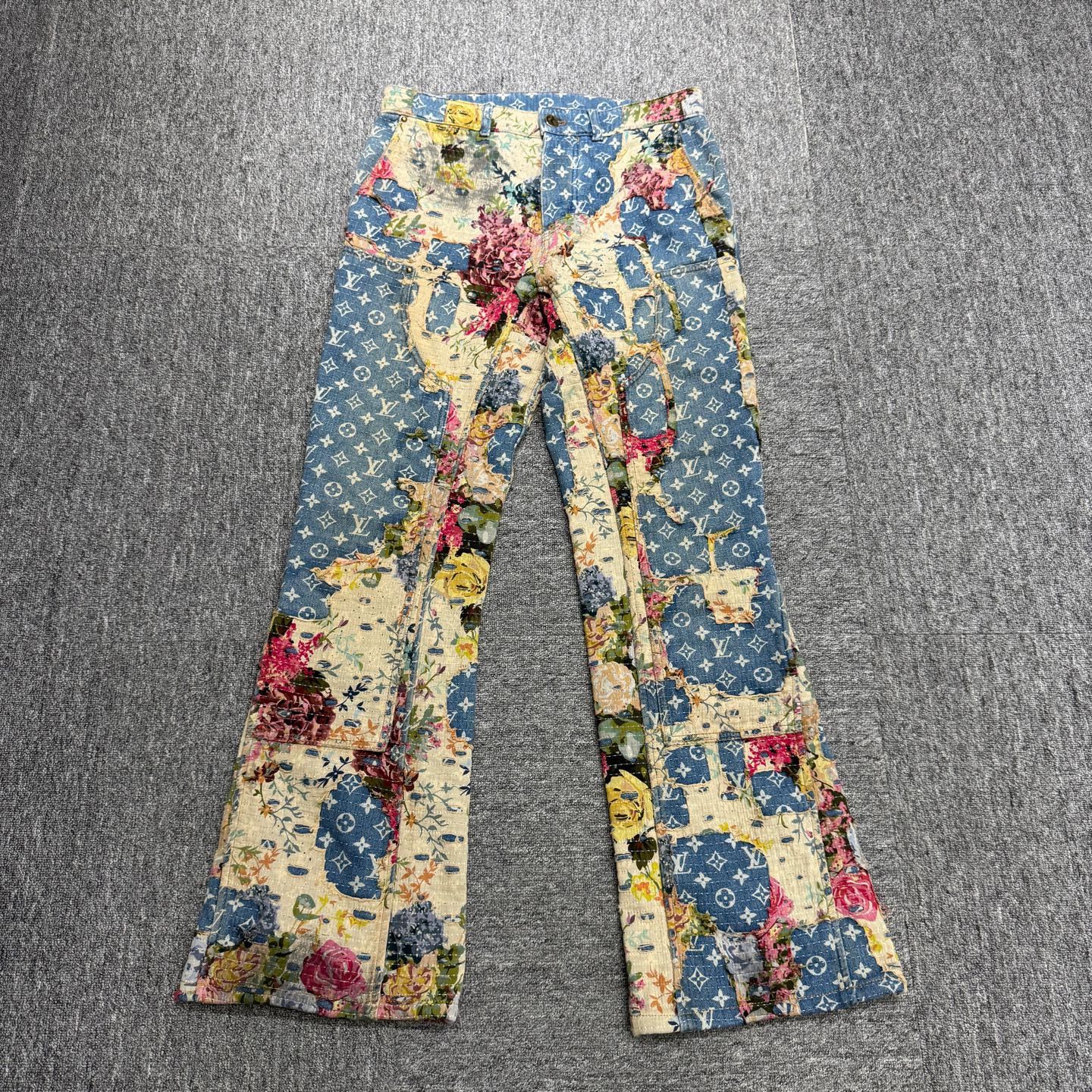 Louis Vuitton LV Floral Monogram Flared Jeans 31 Size US 31 - 1 Thumbnail