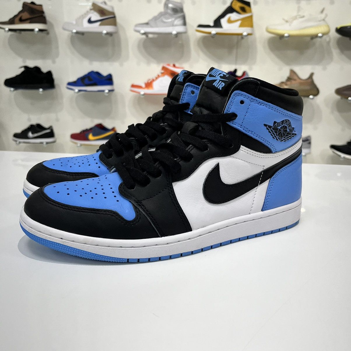 Nike Air Jordan 1 Retro High OG UNC Toe Size US 10.5 / EU 43-44 - 2 Thumbnail