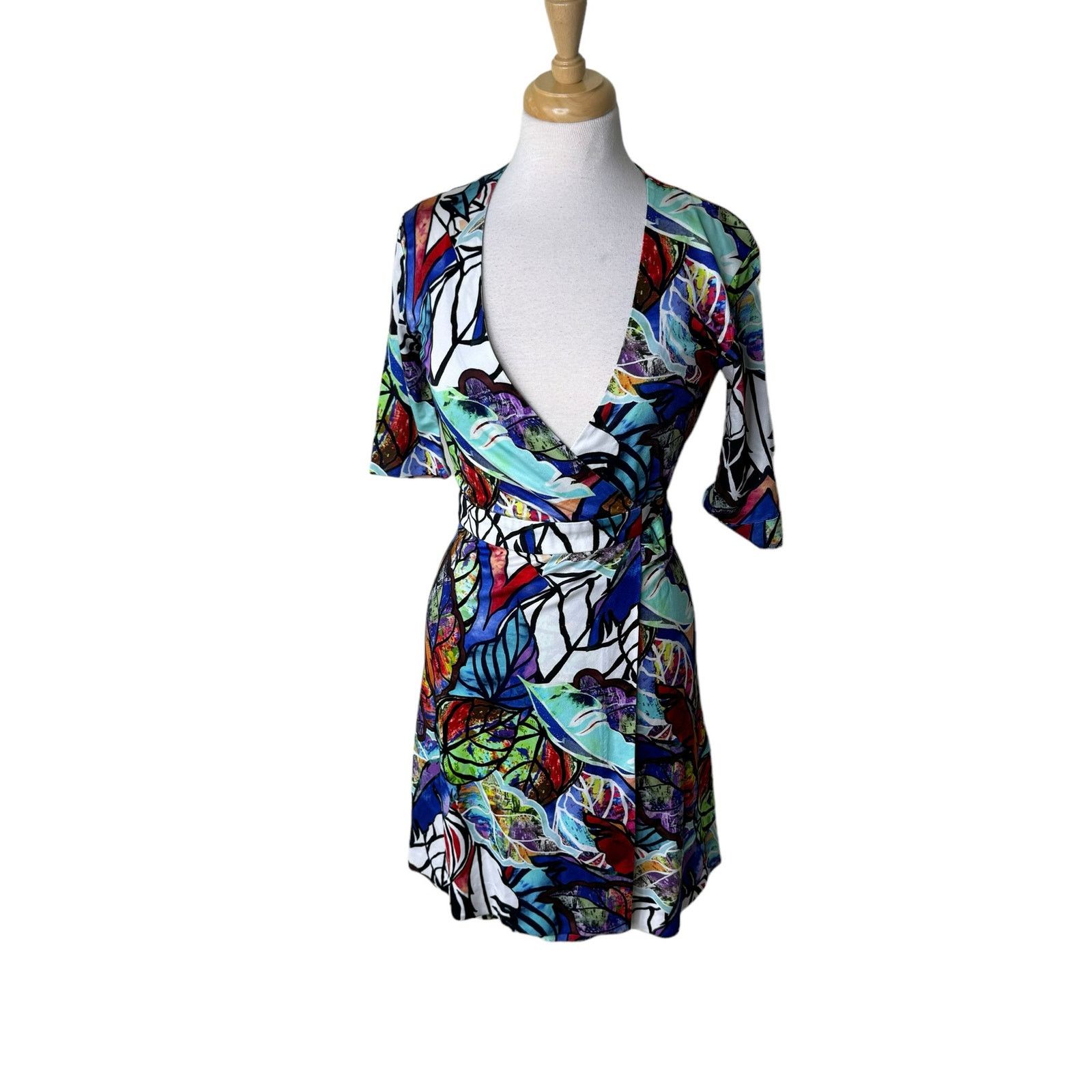 Robert Graham ROBERT GRAHAM Silk Blend Printed Wrap Dress Size 4 Size S / US 4 / IT 40 - 1 Thumbnail
